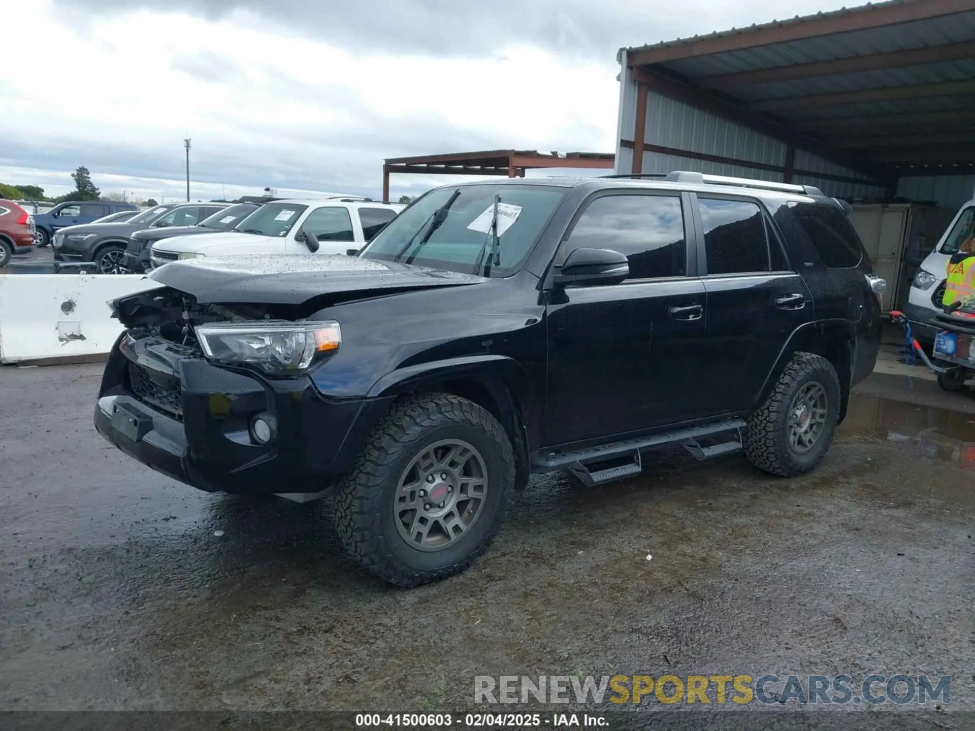 2 fotografías del automóvil dañado JTEBU5JR9L5745422 TOYOTA 4RUNNER 2020