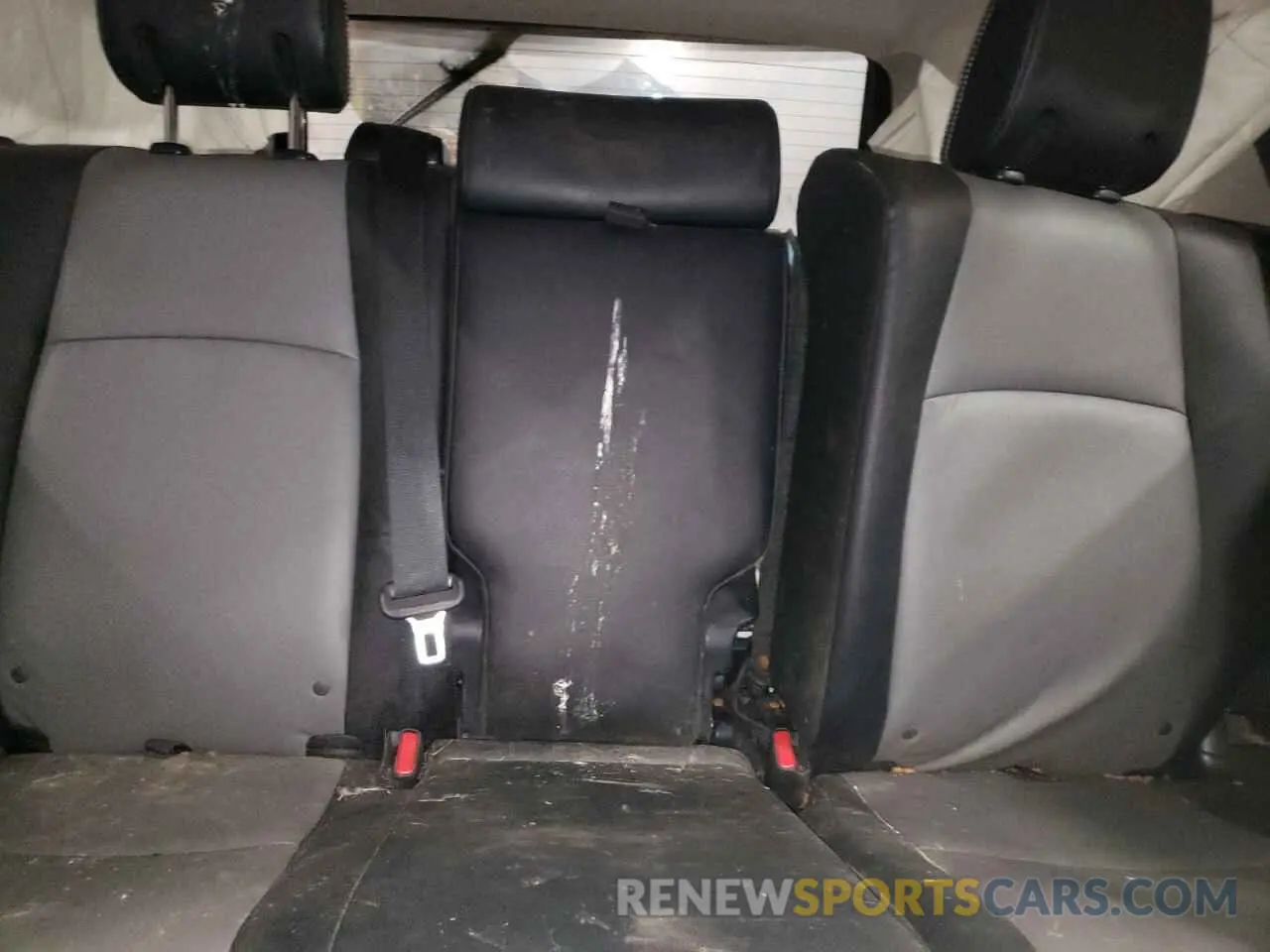 10 fotografías del automóvil dañado JTEBU5JR9L5751365 TOYOTA 4RUNNER 2020