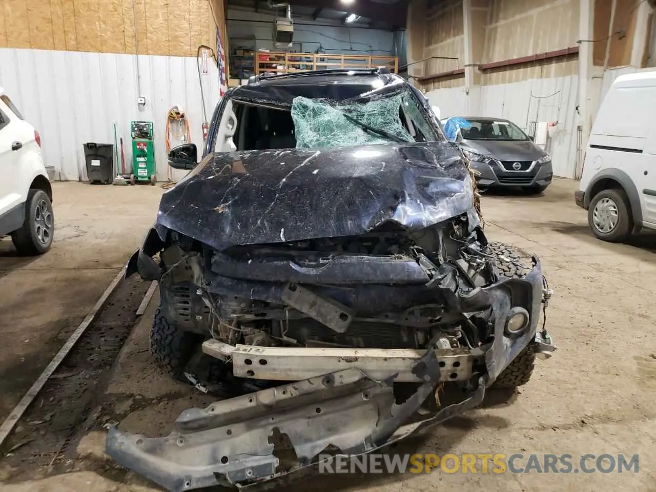 5 fotografías del automóvil dañado JTEBU5JR9L5751365 TOYOTA 4RUNNER 2020