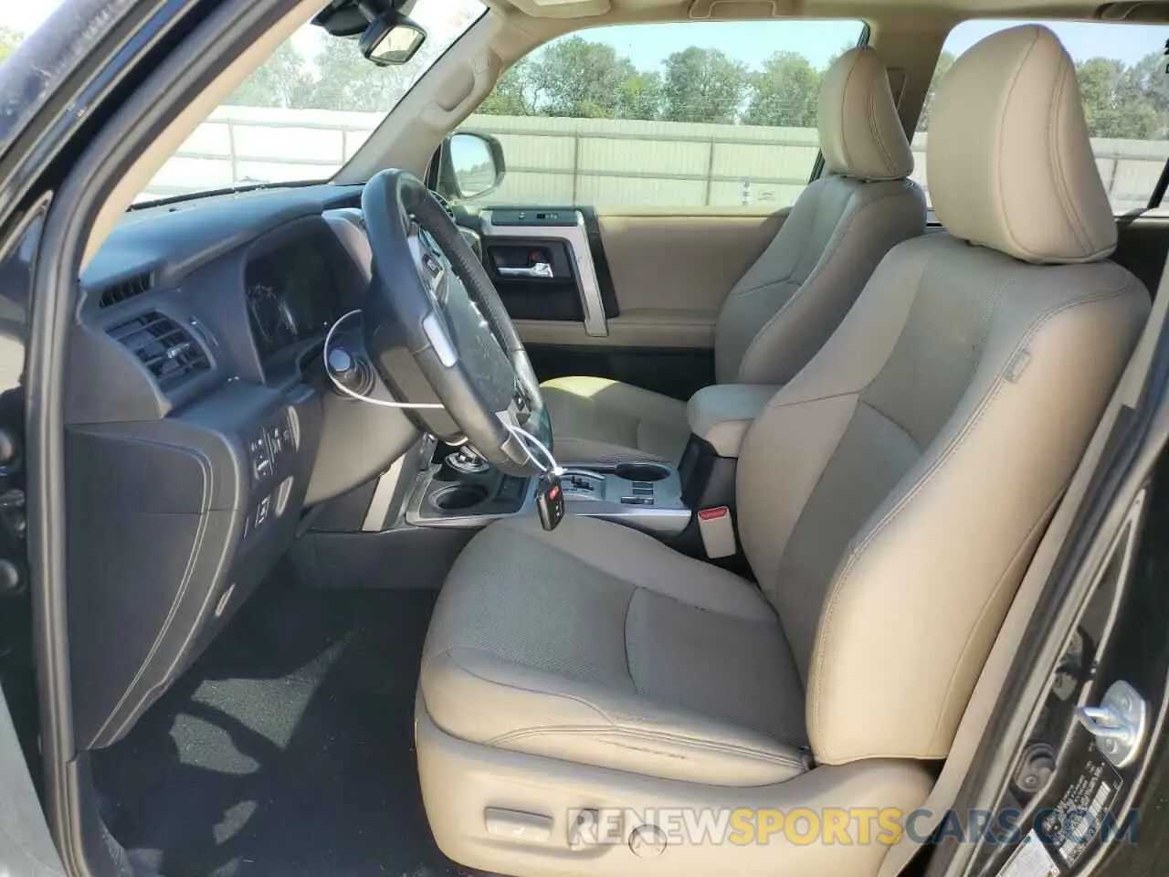 7 fotografías del automóvil dañado JTEBU5JR9L5757554 TOYOTA 4RUNNER 2020