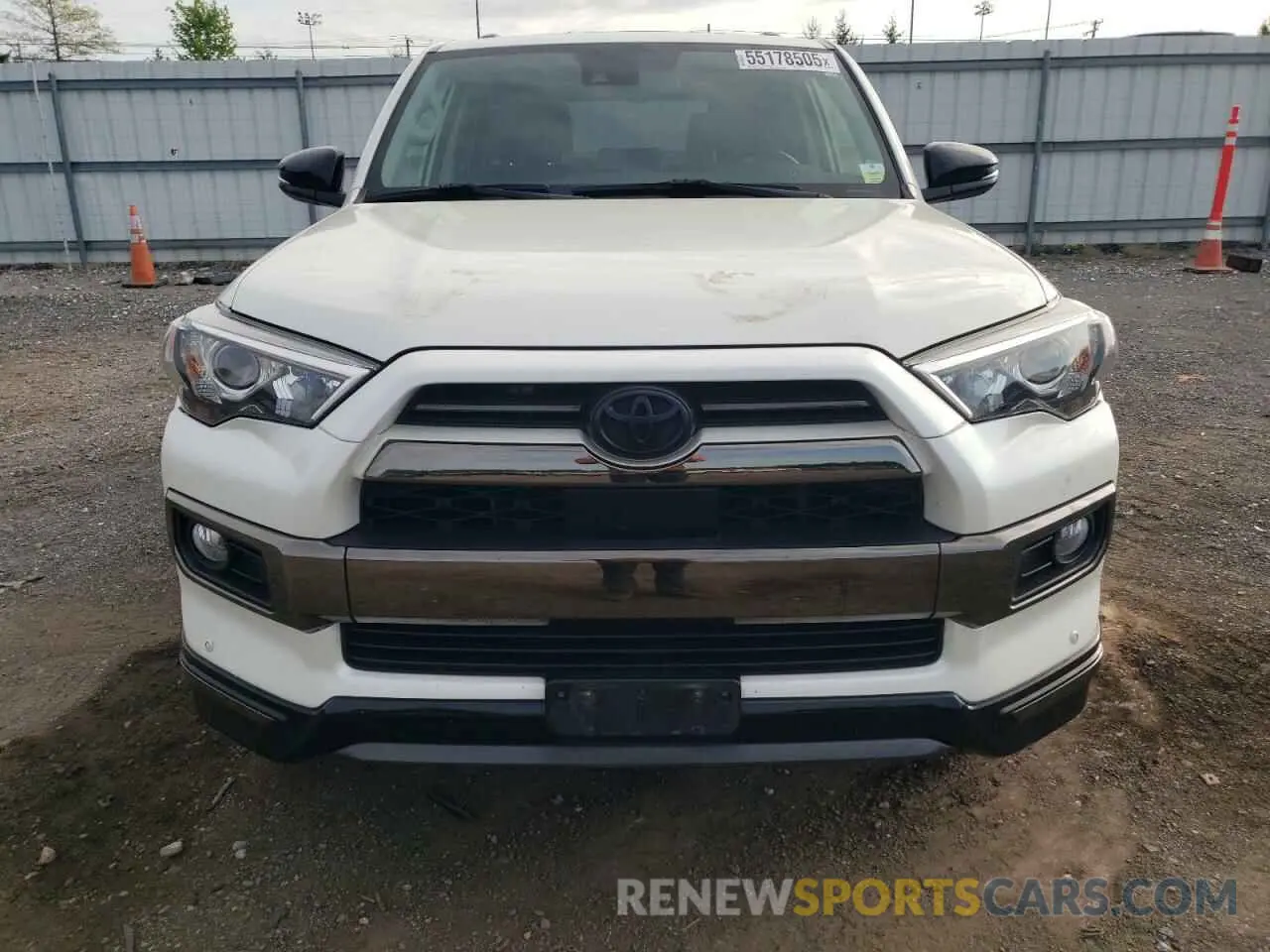 5 fotografías del automóvil dañado JTEBU5JR9L5768523 TOYOTA 4RUNNER 2020
