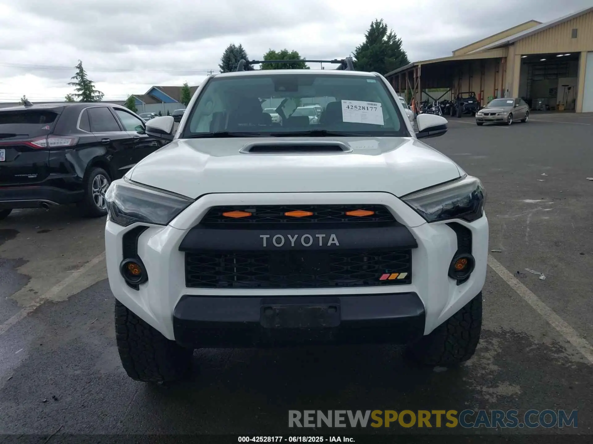13 fotografías del automóvil dañado JTEBU5JR9L5825528 TOYOTA 4RUNNER 2020