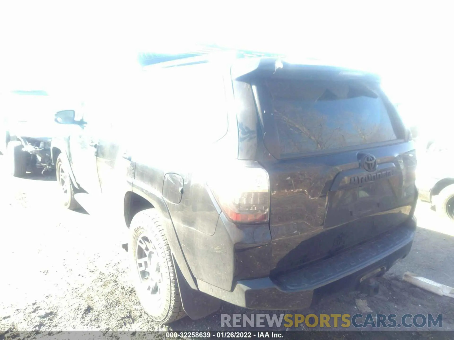 3 fotografías del automóvil dañado JTEBU5JR9L5835279 TOYOTA 4RUNNER 2020