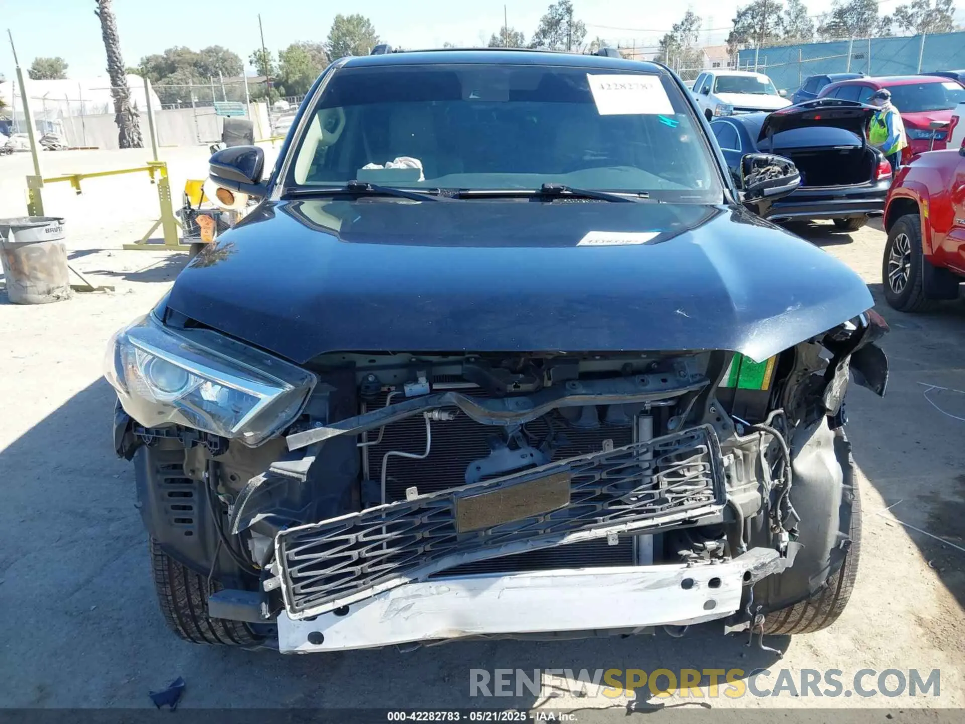 13 fotografías del automóvil dañado JTEBU5JRXL5749494 TOYOTA 4RUNNER 2020