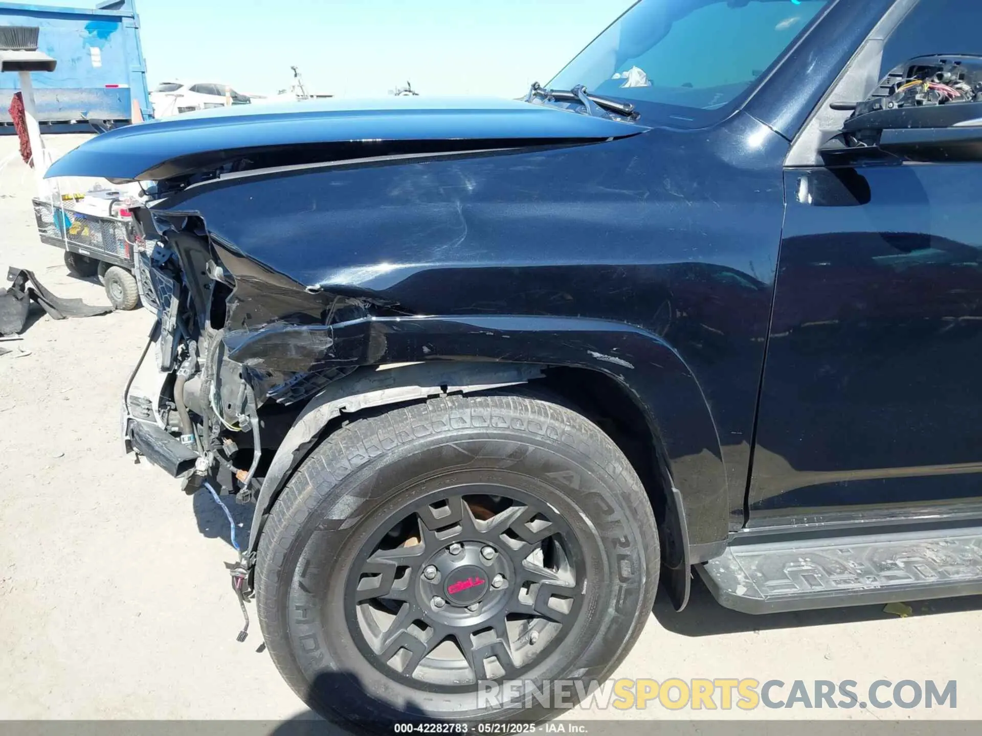 18 fotografías del automóvil dañado JTEBU5JRXL5749494 TOYOTA 4RUNNER 2020