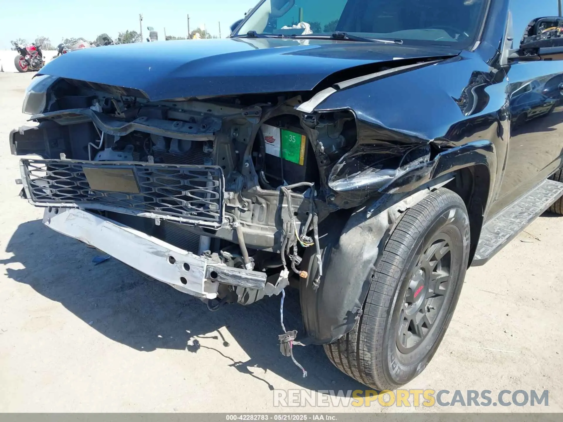 19 fotografías del automóvil dañado JTEBU5JRXL5749494 TOYOTA 4RUNNER 2020