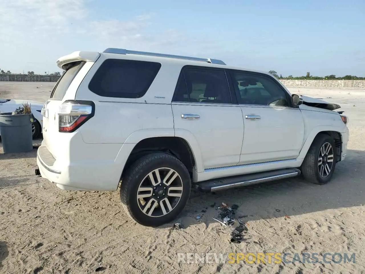 3 fotografías del automóvil dañado JTEBU5JRXL5750192 TOYOTA 4RUNNER 2020