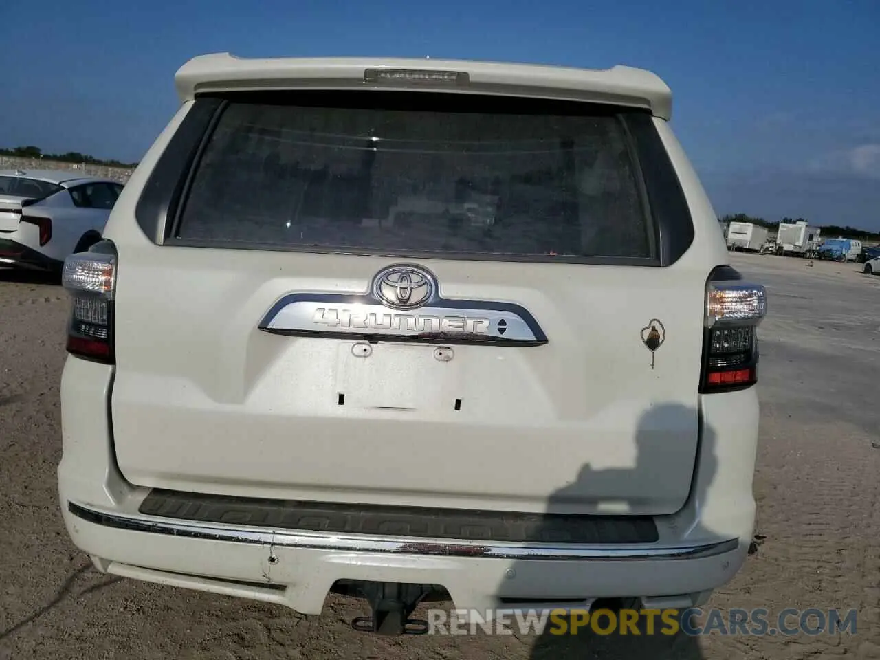 6 fotografías del automóvil dañado JTEBU5JRXL5750192 TOYOTA 4RUNNER 2020