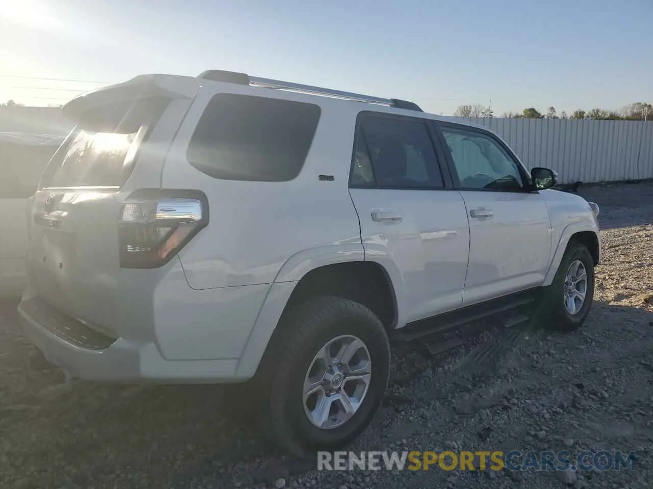 3 fotografías del automóvil dañado JTEBU5JRXL5758874 TOYOTA 4RUNNER 2020