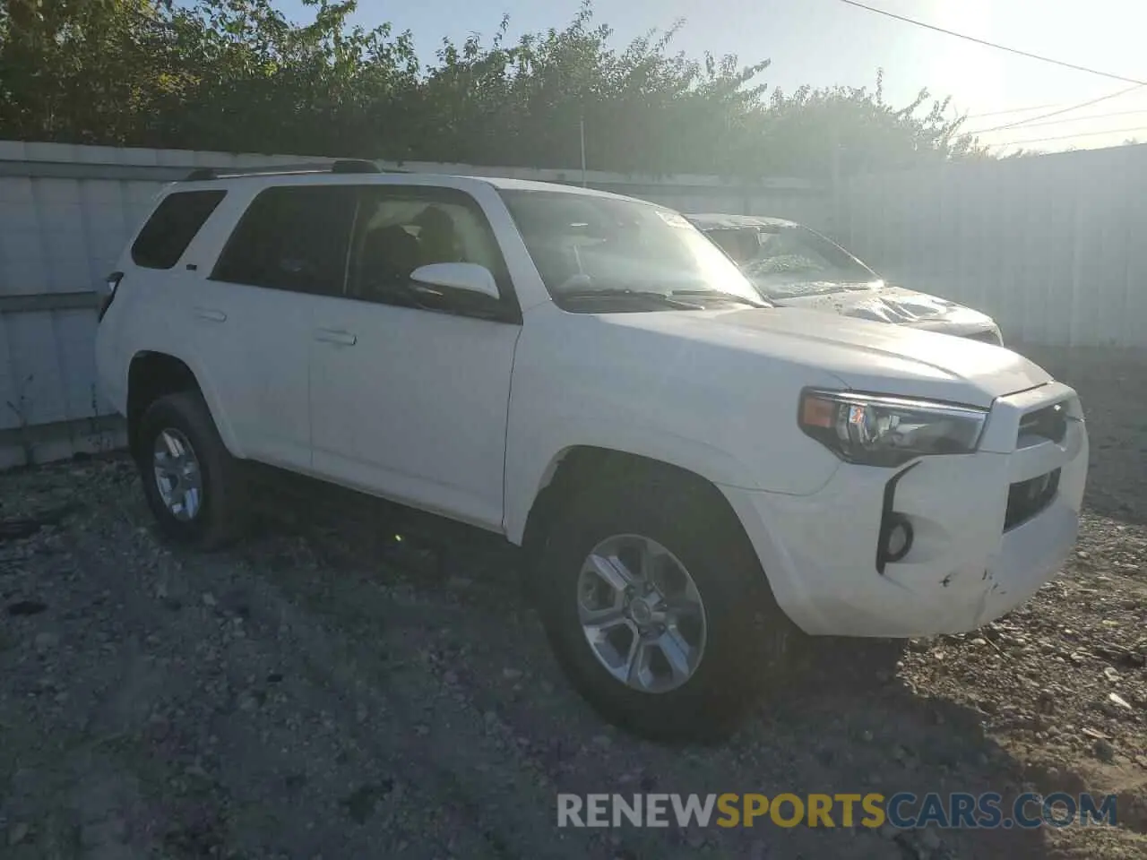 4 fotografías del automóvil dañado JTEBU5JRXL5758874 TOYOTA 4RUNNER 2020