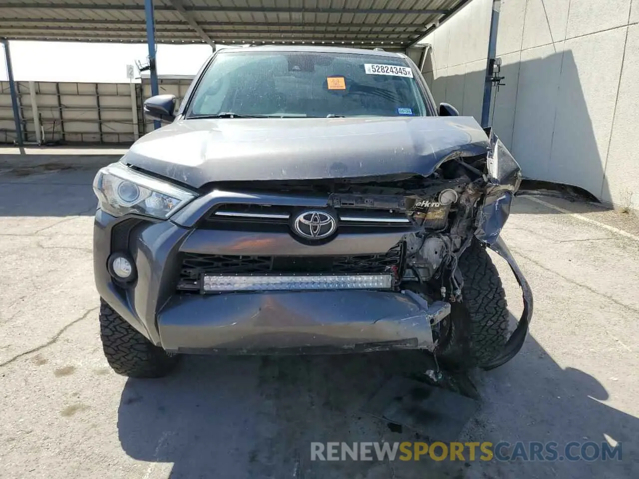5 fotografías del automóvil dañado JTEBU5JRXL5772287 TOYOTA 4RUNNER 2020
