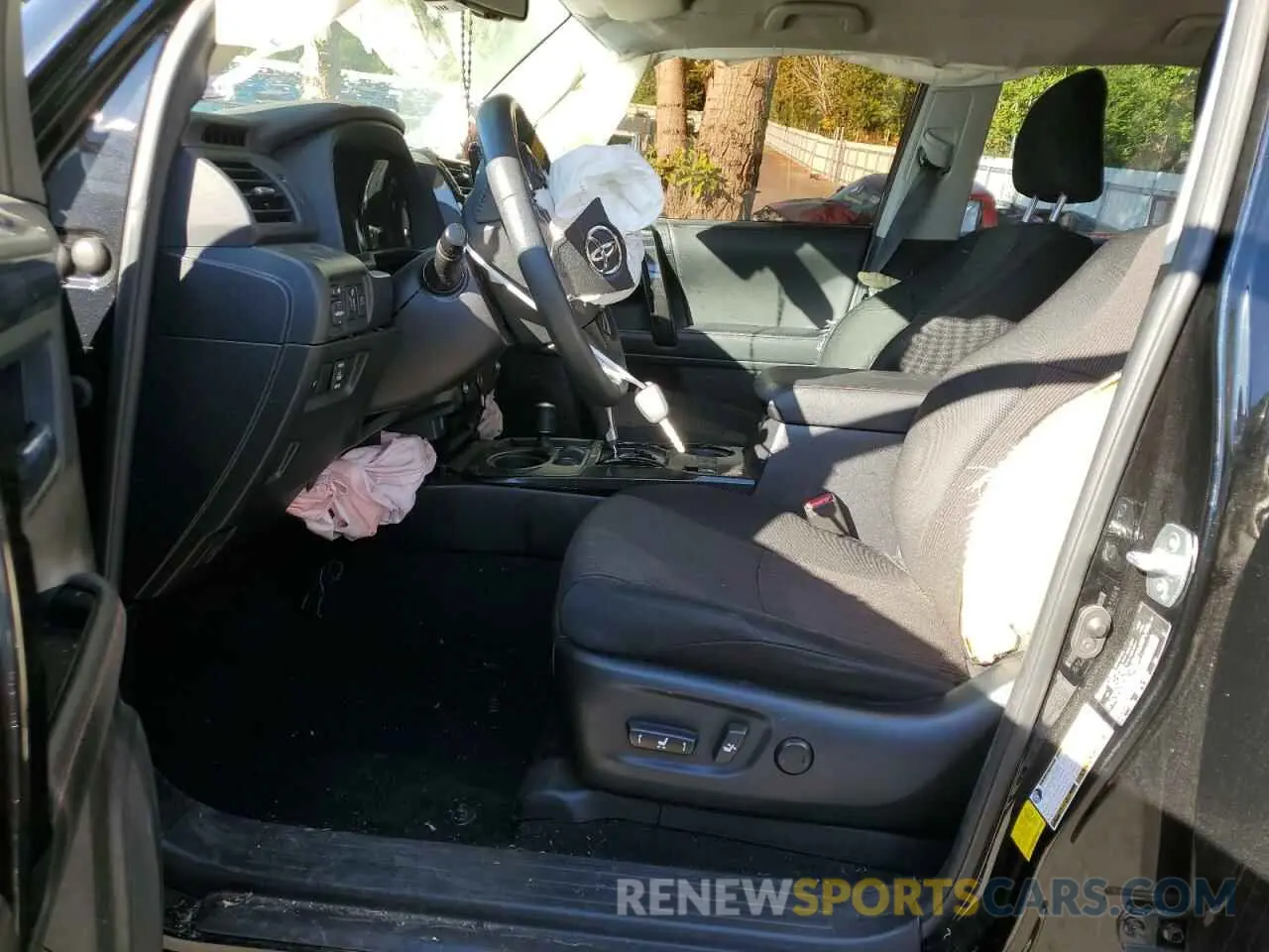 7 fotografías del automóvil dañado JTEBU5JRXL5775545 TOYOTA 4RUNNER 2020