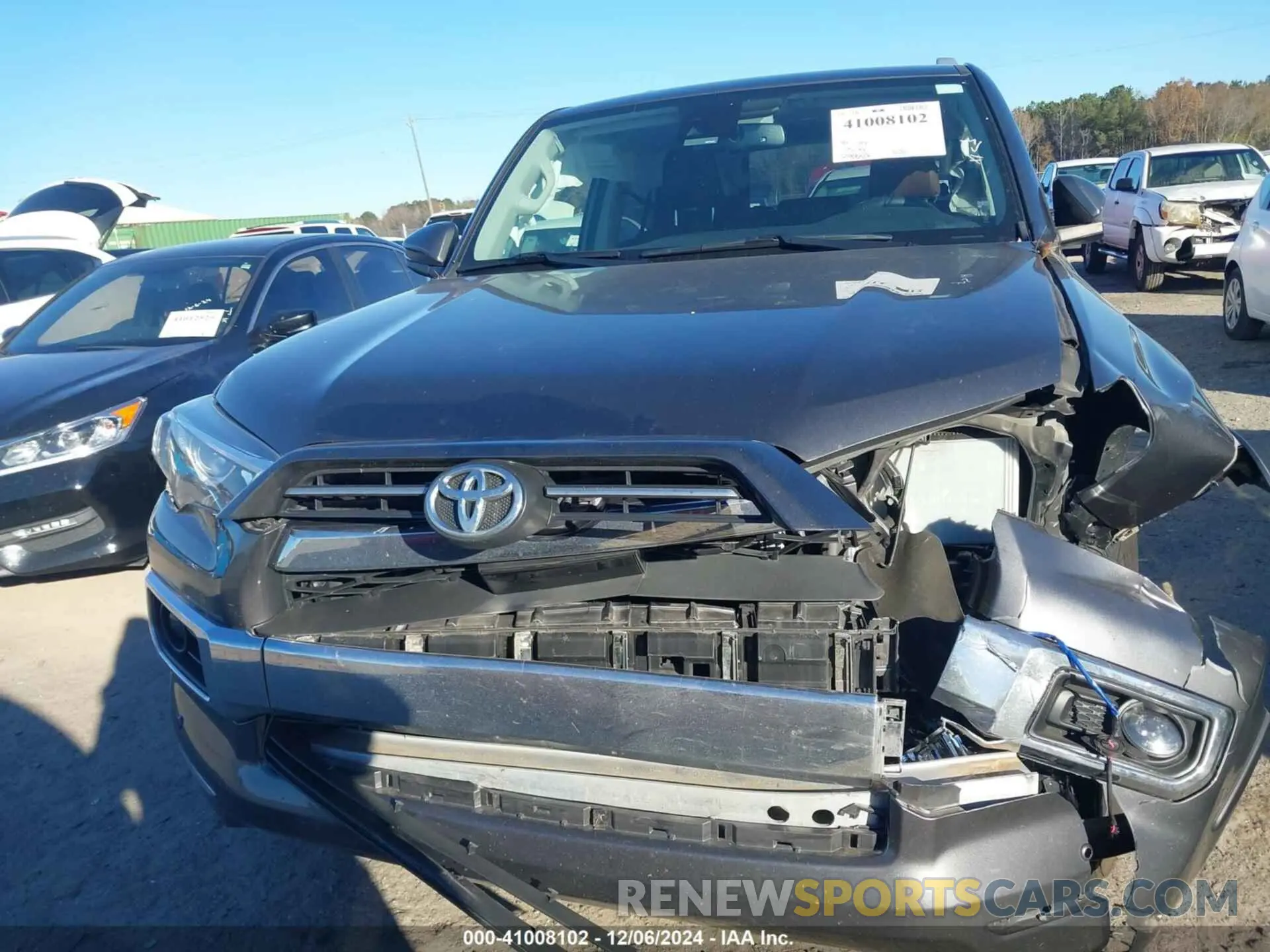 12 fotografías del automóvil dañado JTEBU5JRXL5819222 TOYOTA 4RUNNER 2020
