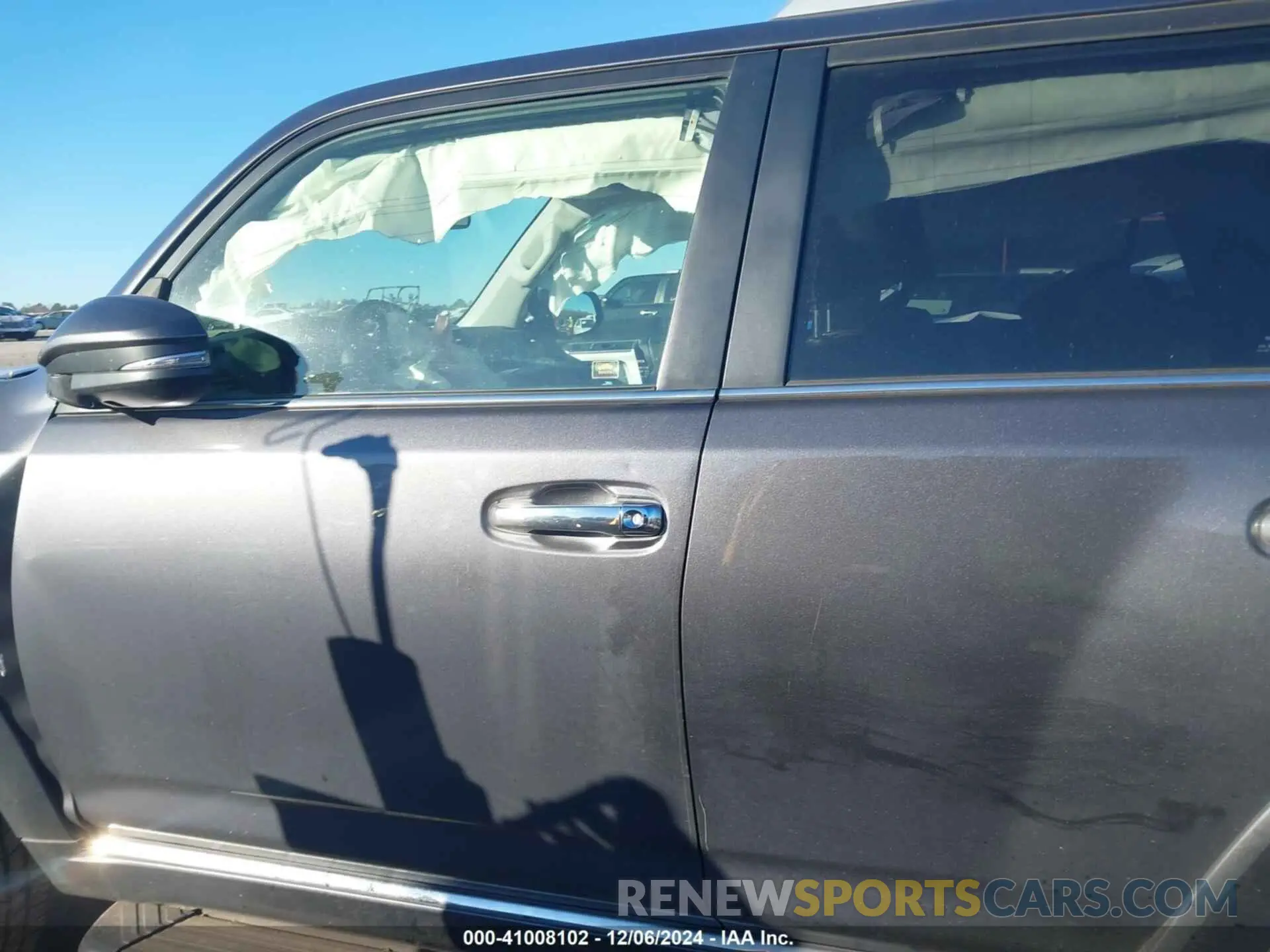 14 fotografías del automóvil dañado JTEBU5JRXL5819222 TOYOTA 4RUNNER 2020