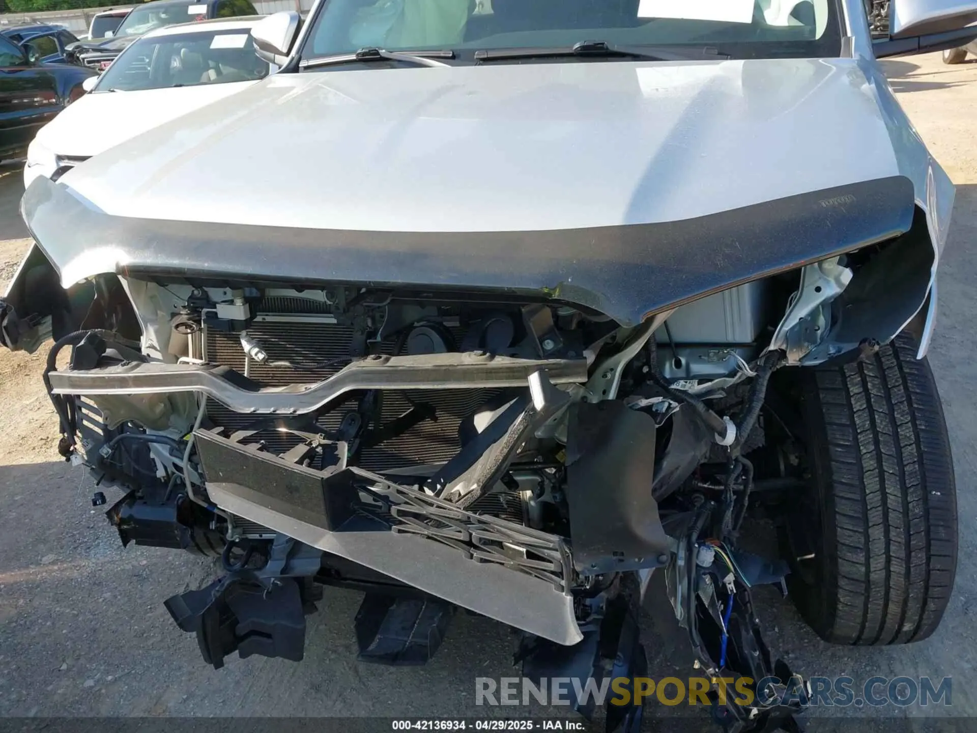 10 fotografías del automóvil dañado JTEBU5JRXL5835419 TOYOTA 4RUNNER 2020