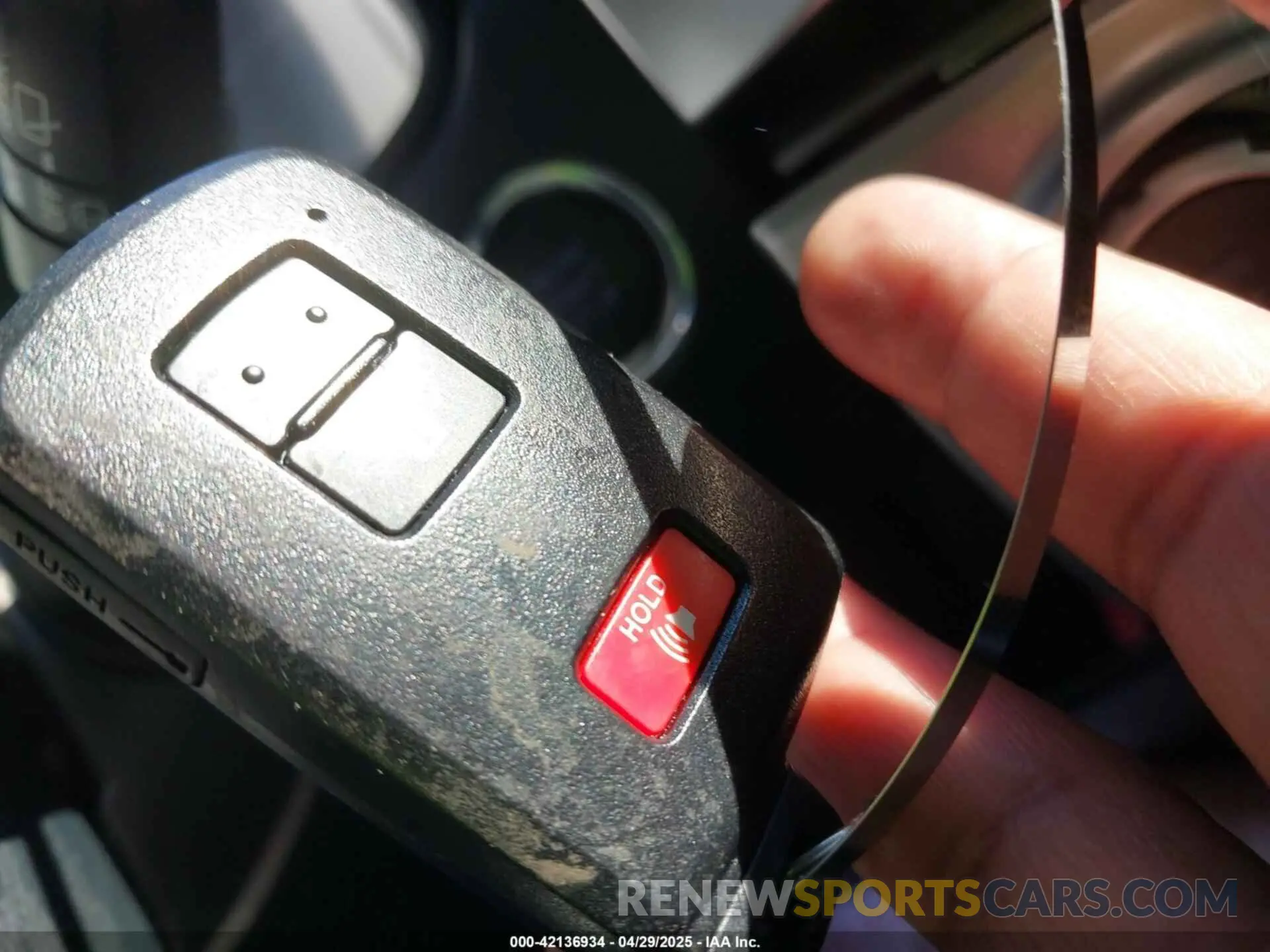 11 fotografías del automóvil dañado JTEBU5JRXL5835419 TOYOTA 4RUNNER 2020