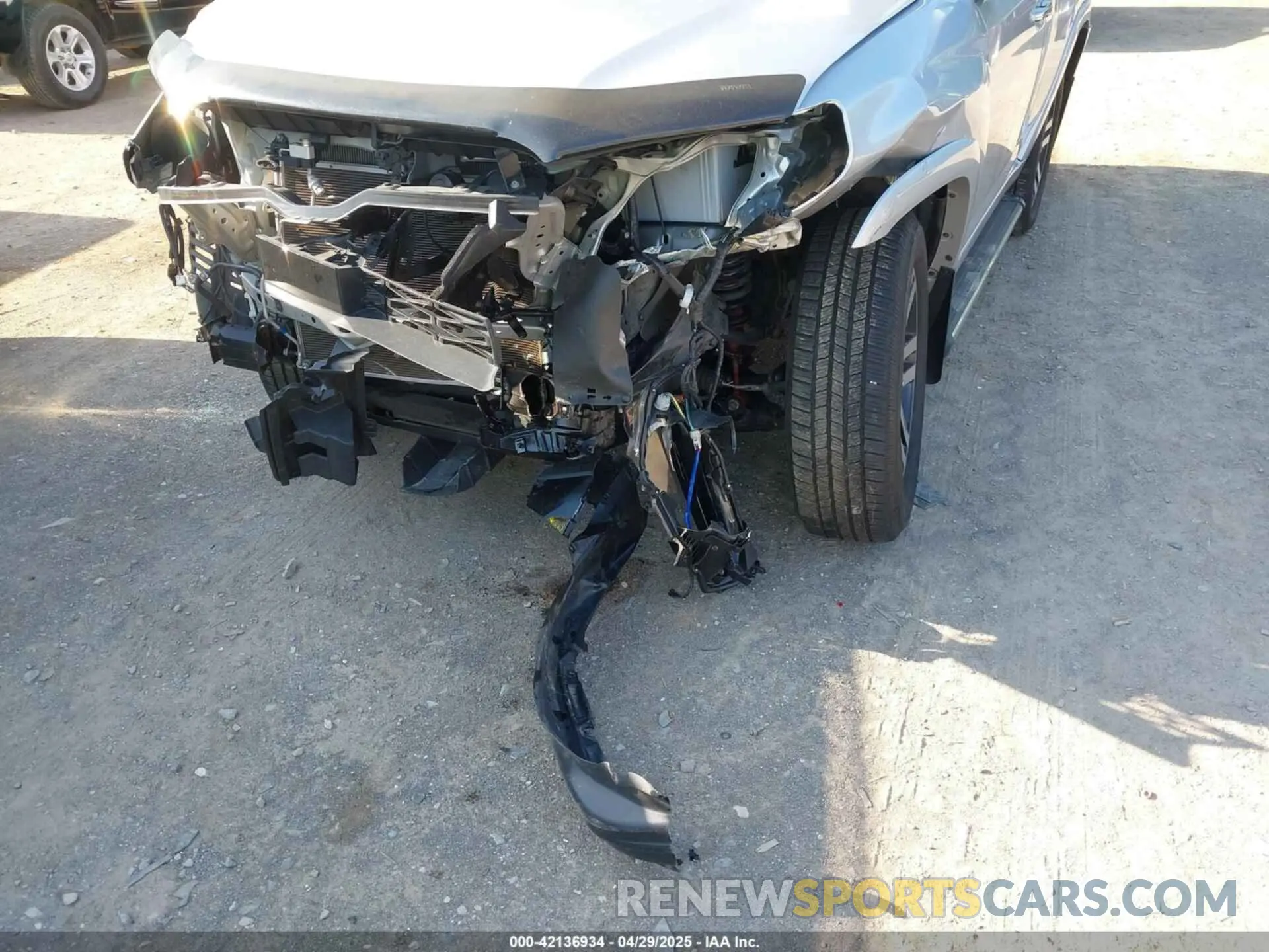 12 fotografías del automóvil dañado JTEBU5JRXL5835419 TOYOTA 4RUNNER 2020