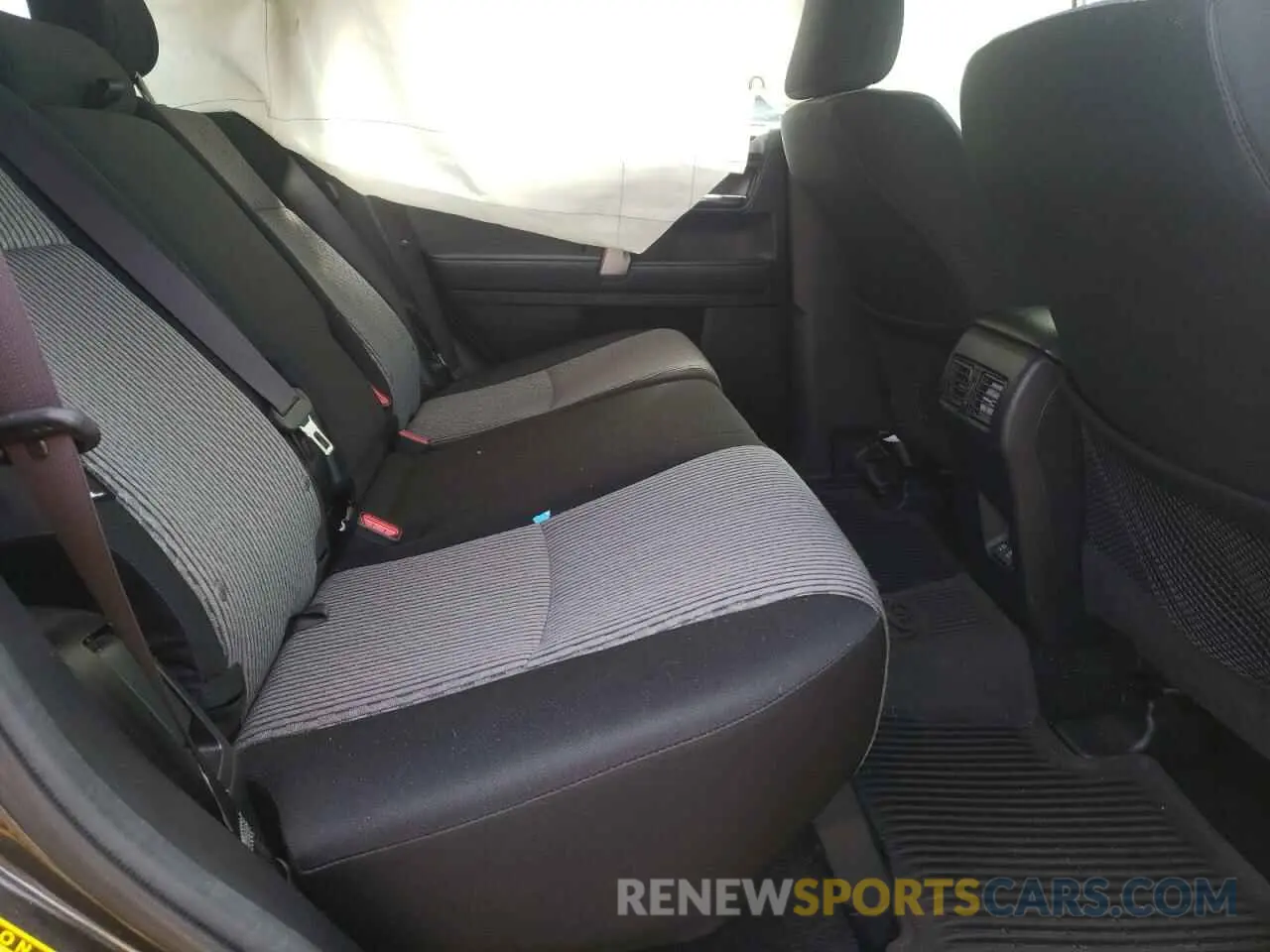 6 fotografías del automóvil dañado JTEZU5JR0L5227973 TOYOTA 4RUNNER 2020