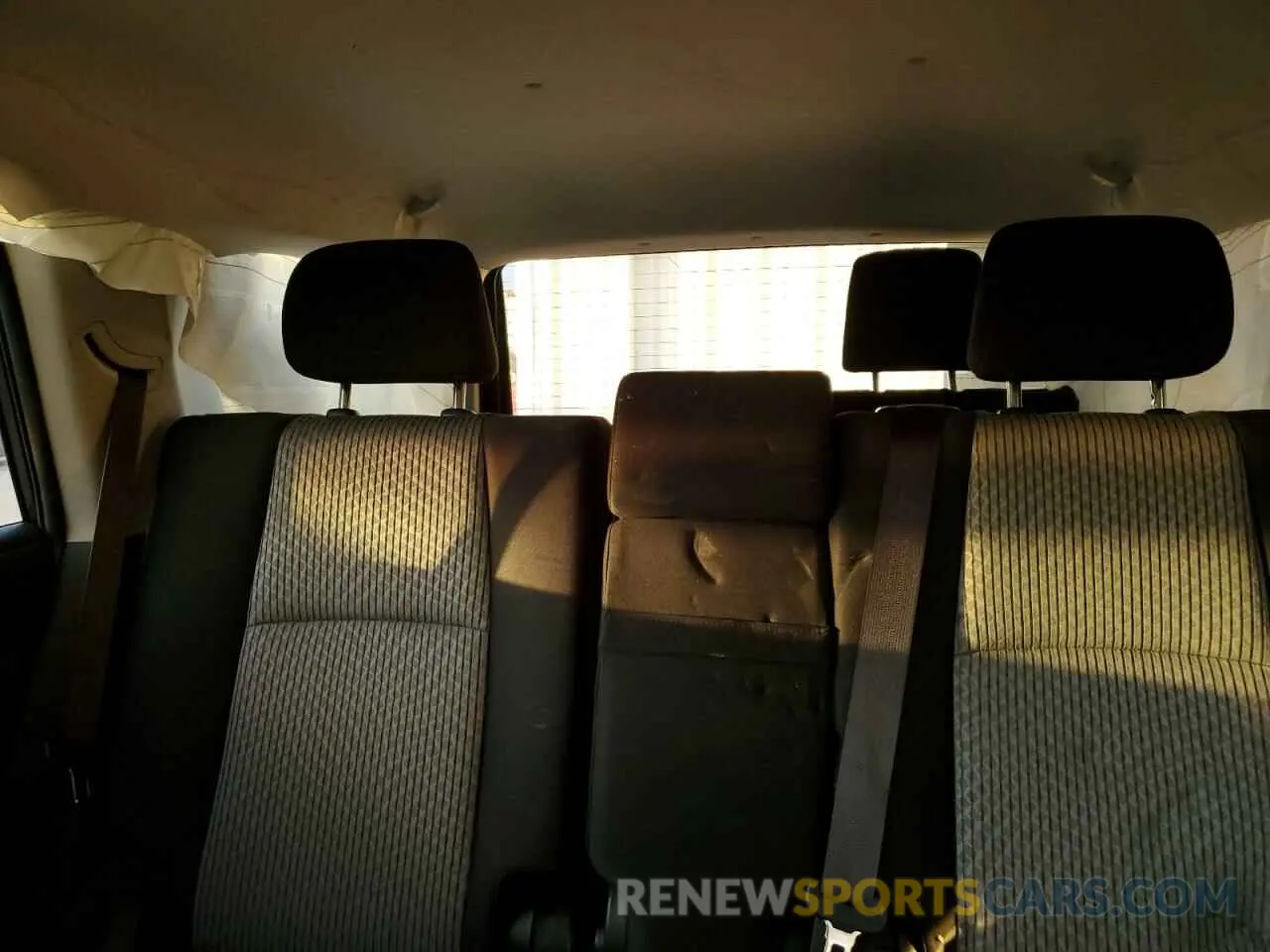10 fotografías del automóvil dañado JTEZU5JR1L5217954 TOYOTA 4RUNNER 2020