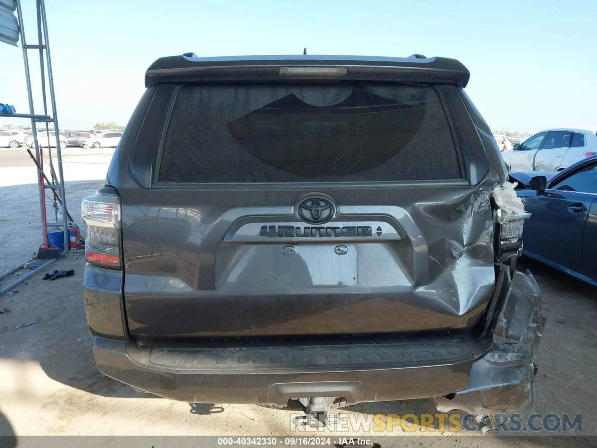 15 fotografías del automóvil dañado JTEZU5JR2L5218157 TOYOTA 4RUNNER 2020