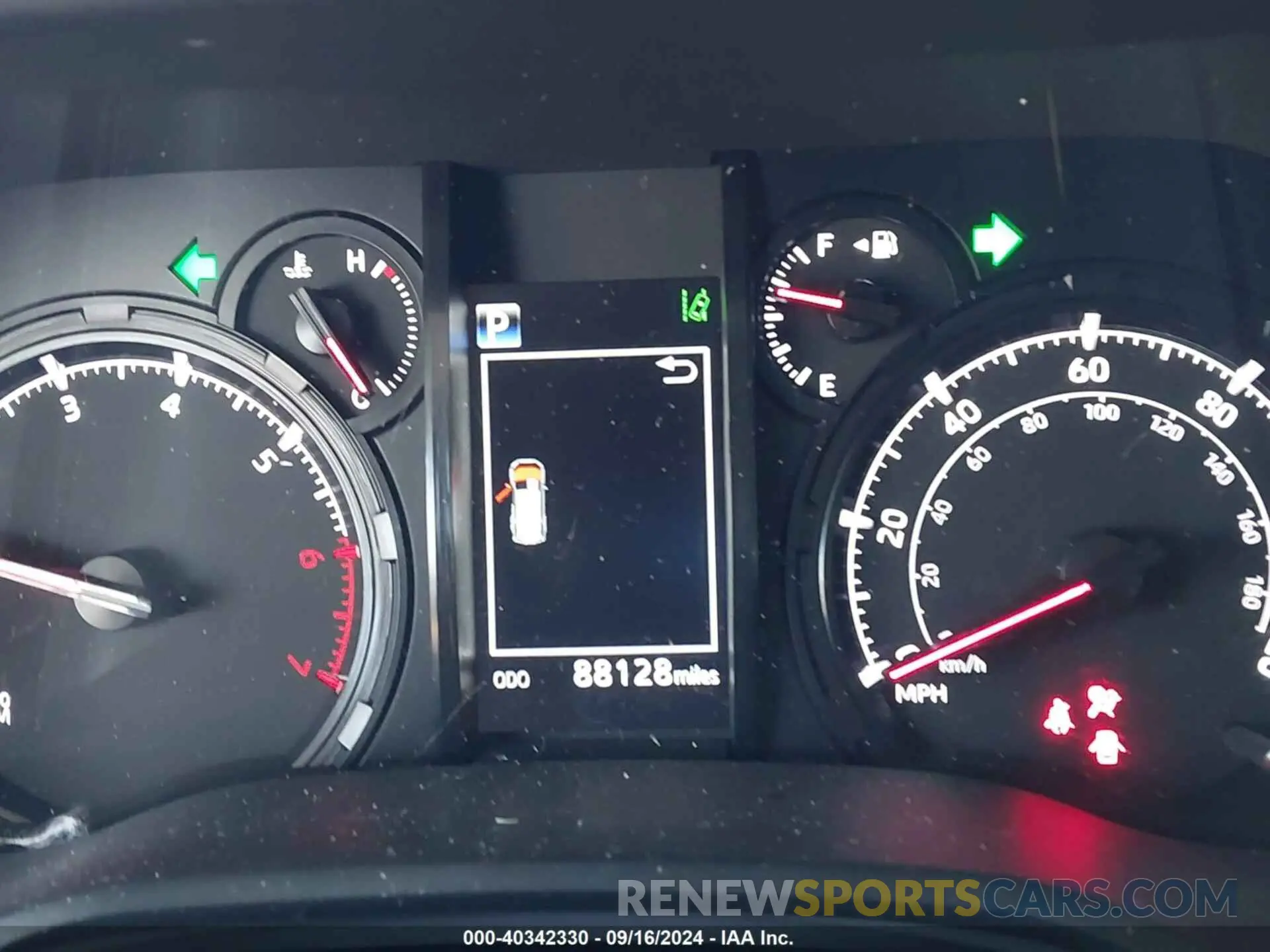 7 fotografías del automóvil dañado JTEZU5JR2L5218157 TOYOTA 4RUNNER 2020