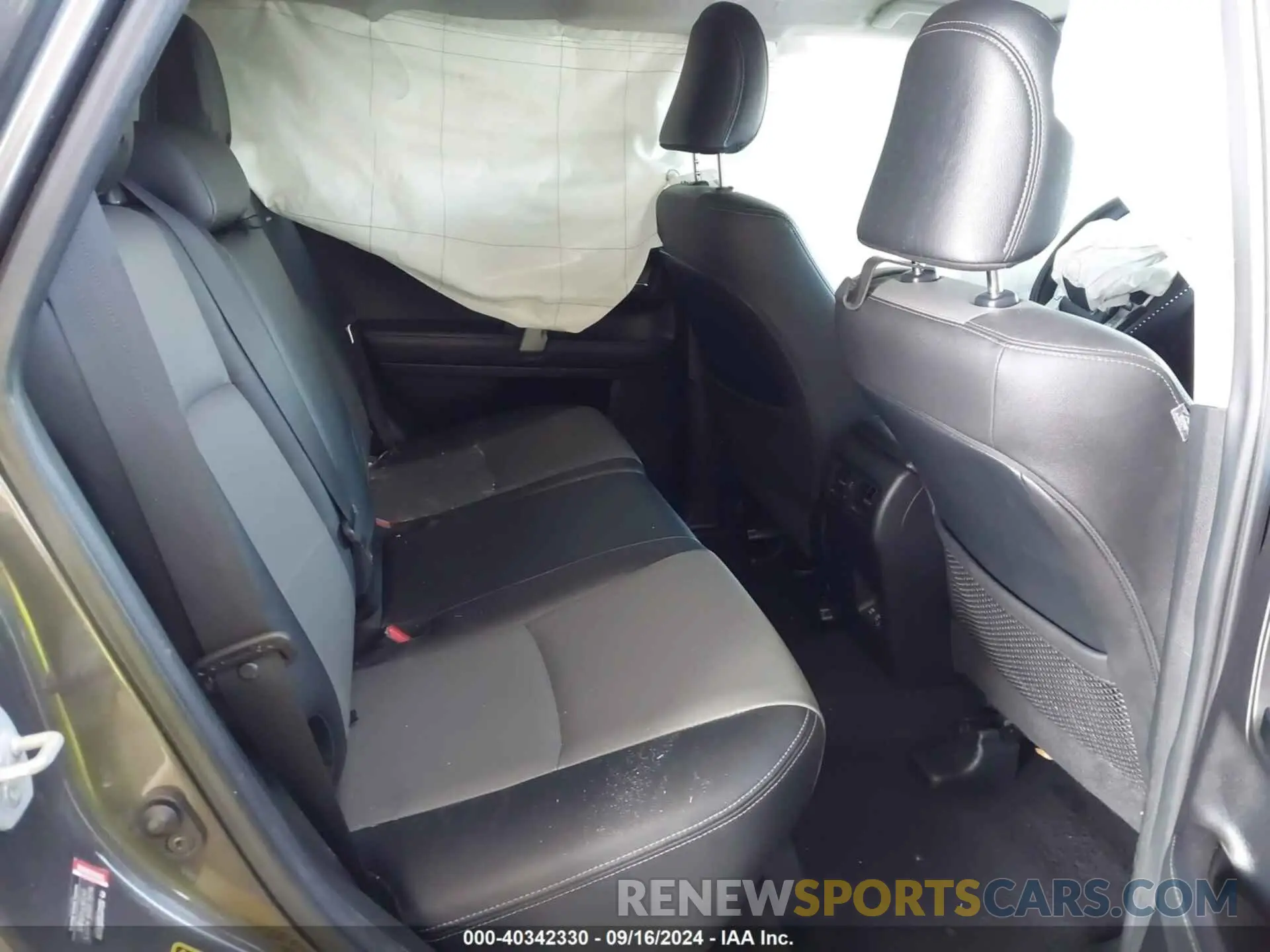8 fotografías del automóvil dañado JTEZU5JR2L5218157 TOYOTA 4RUNNER 2020