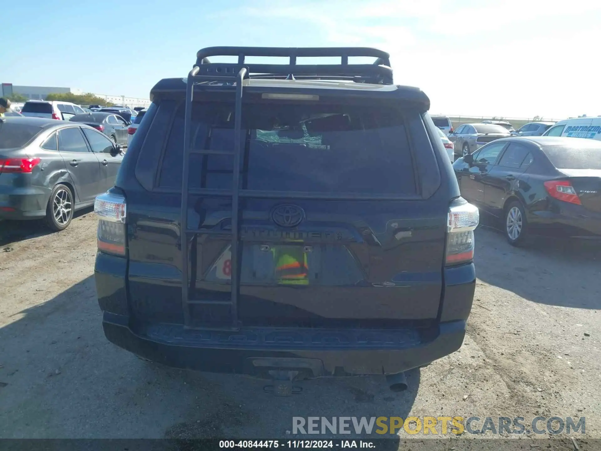 15 fotografías del automóvil dañado JTEZU5JR2L5224525 TOYOTA 4RUNNER 2020