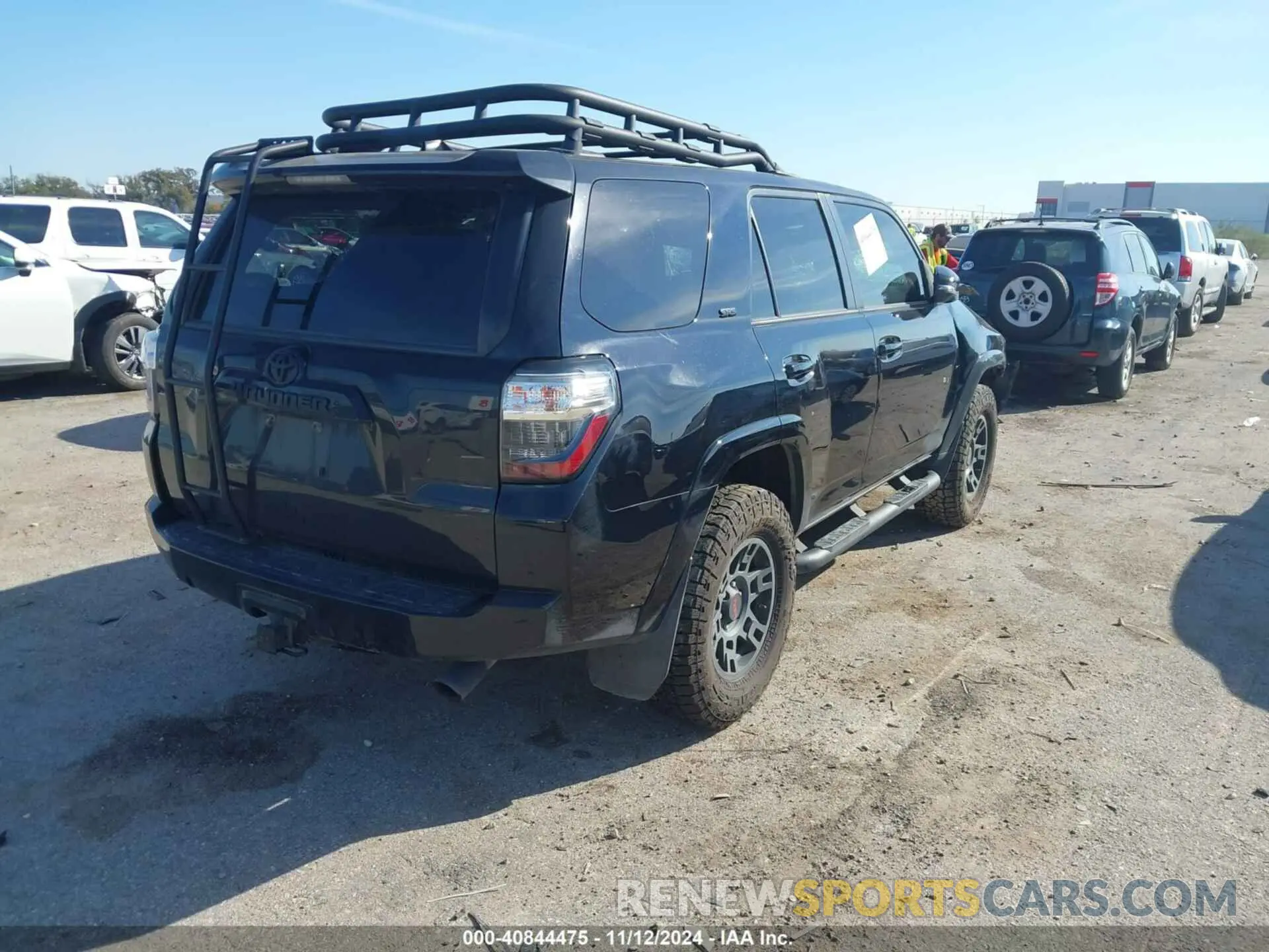 4 fotografías del automóvil dañado JTEZU5JR2L5224525 TOYOTA 4RUNNER 2020