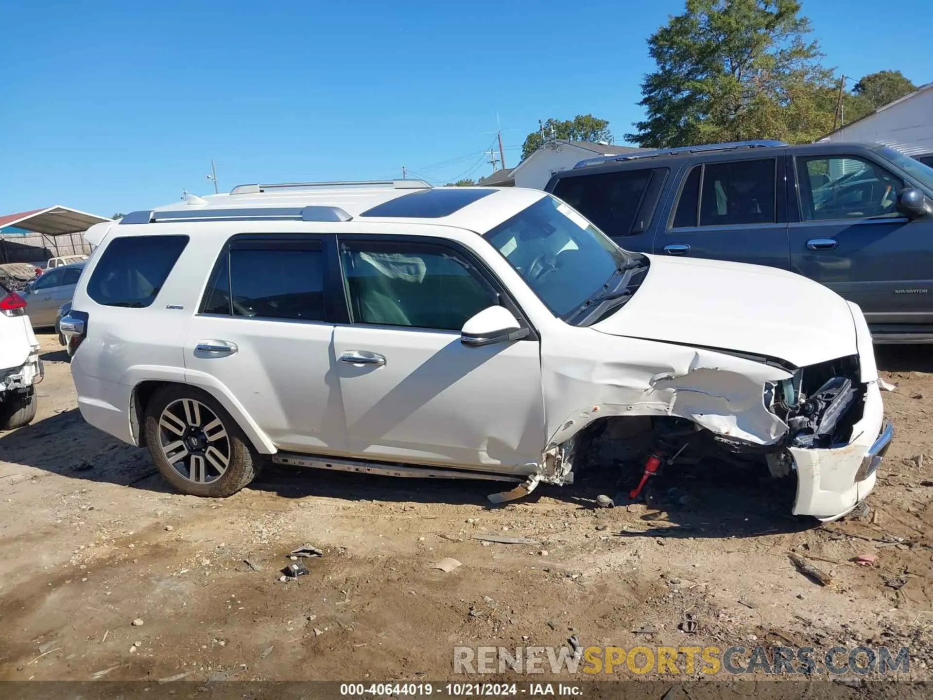 14 fotografías del automóvil dañado JTEZU5JR4L5221724 TOYOTA 4RUNNER 2020