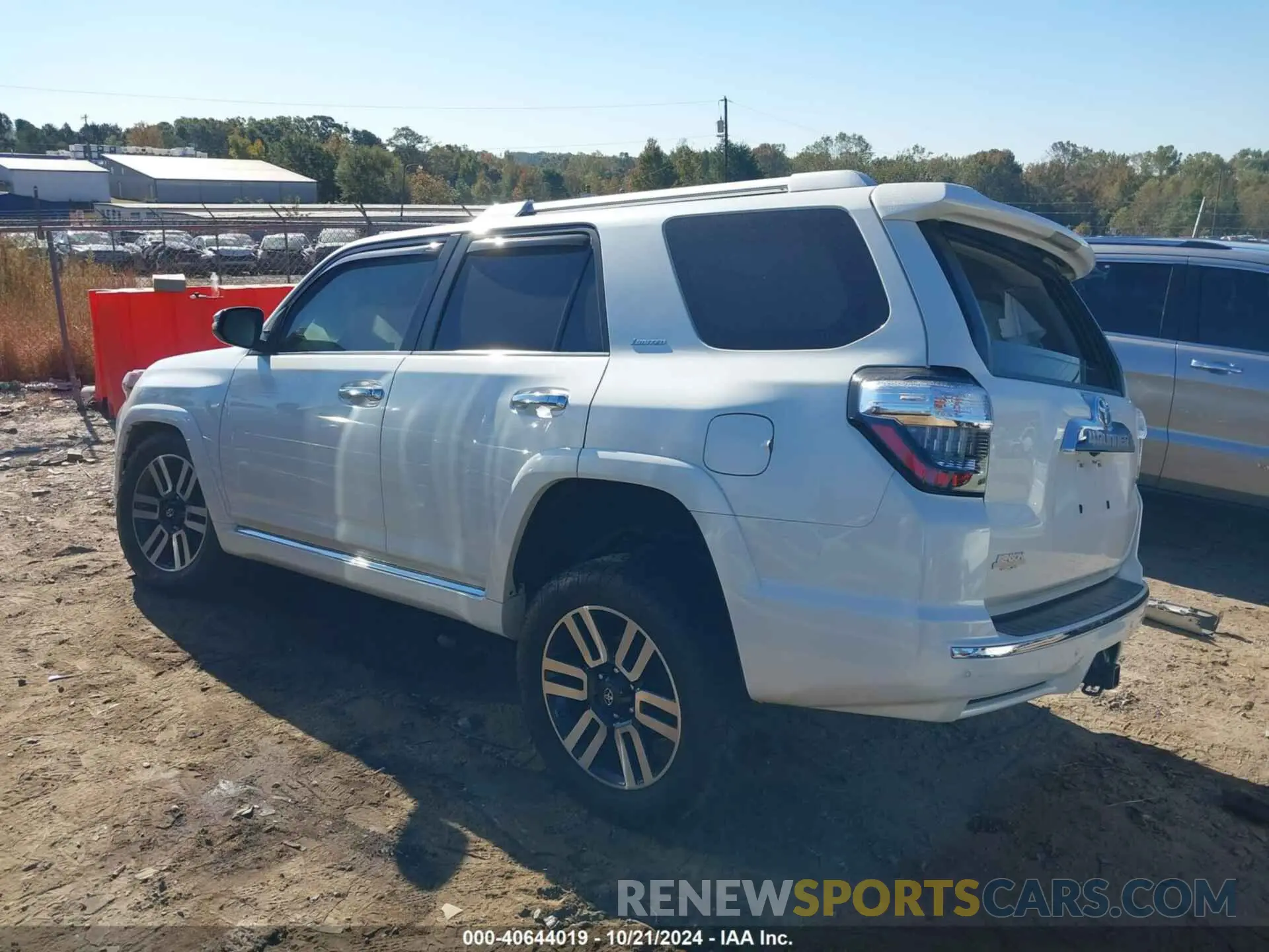 3 fotografías del automóvil dañado JTEZU5JR4L5221724 TOYOTA 4RUNNER 2020