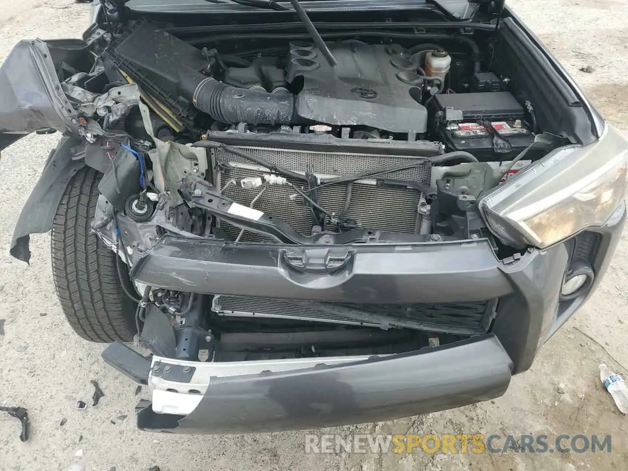 12 fotografías del automóvil dañado JTEZU5JR4L5223215 TOYOTA 4RUNNER 2020