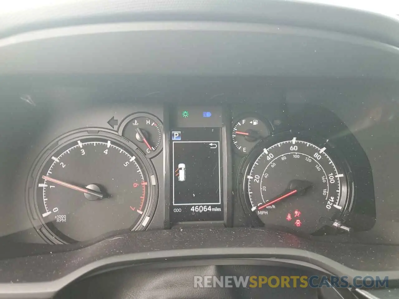 9 fotografías del automóvil dañado JTEZU5JR4L5223215 TOYOTA 4RUNNER 2020