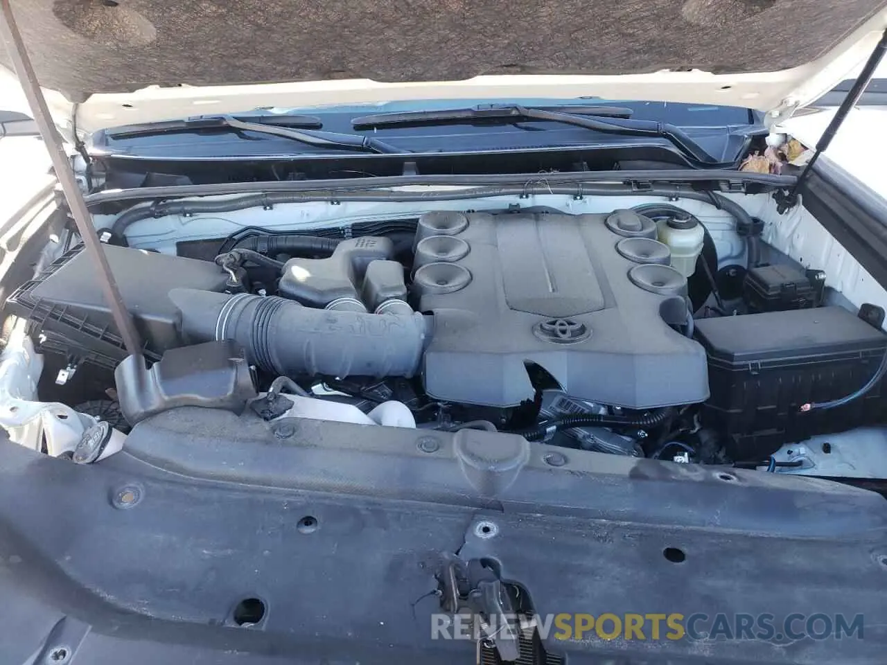 7 fotografías del automóvil dañado JTEZU5JR4L5224431 TOYOTA 4RUNNER 2020