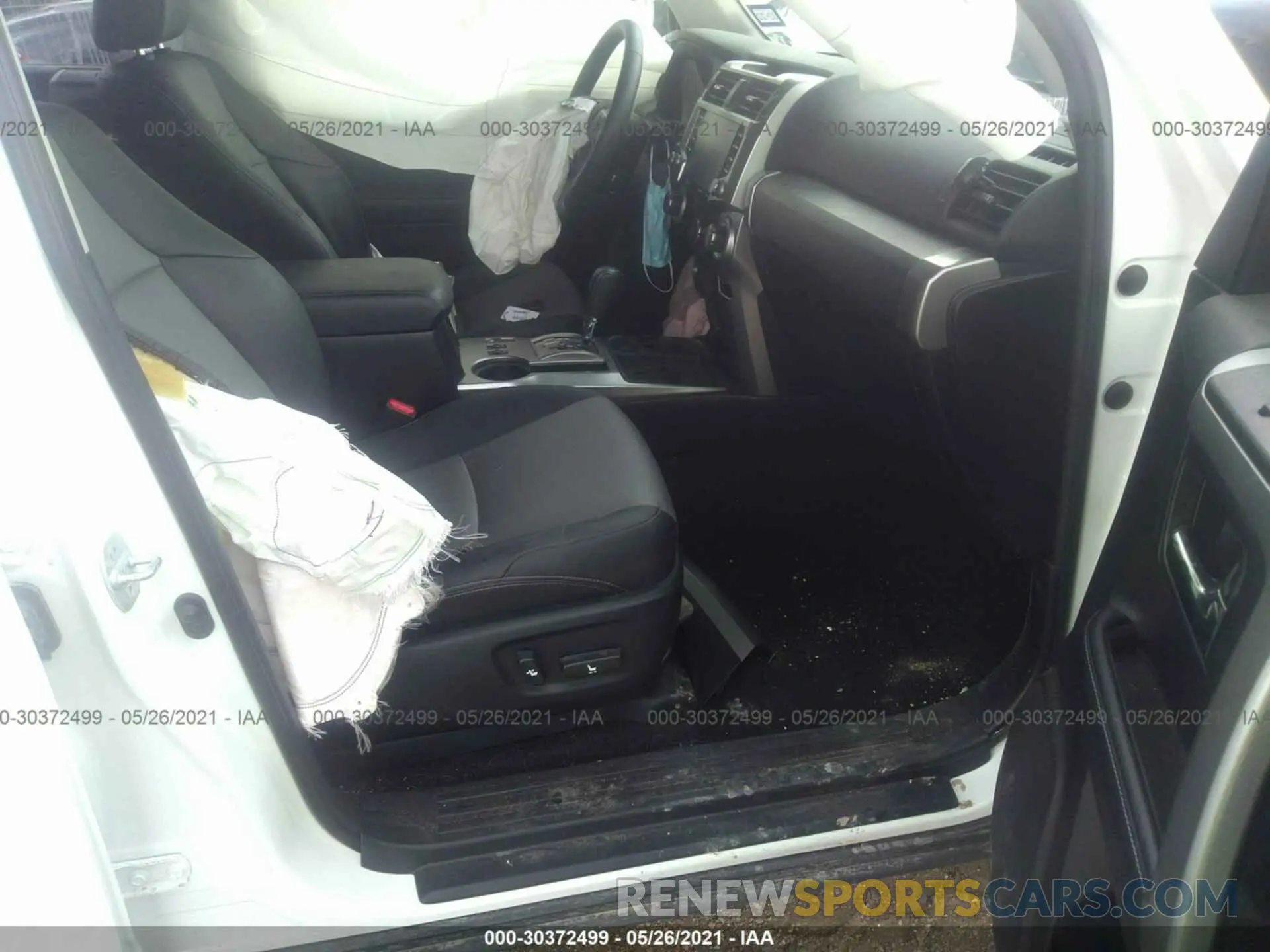 5 fotografías del automóvil dañado JTEZU5JR6L5215116 TOYOTA 4RUNNER 2020