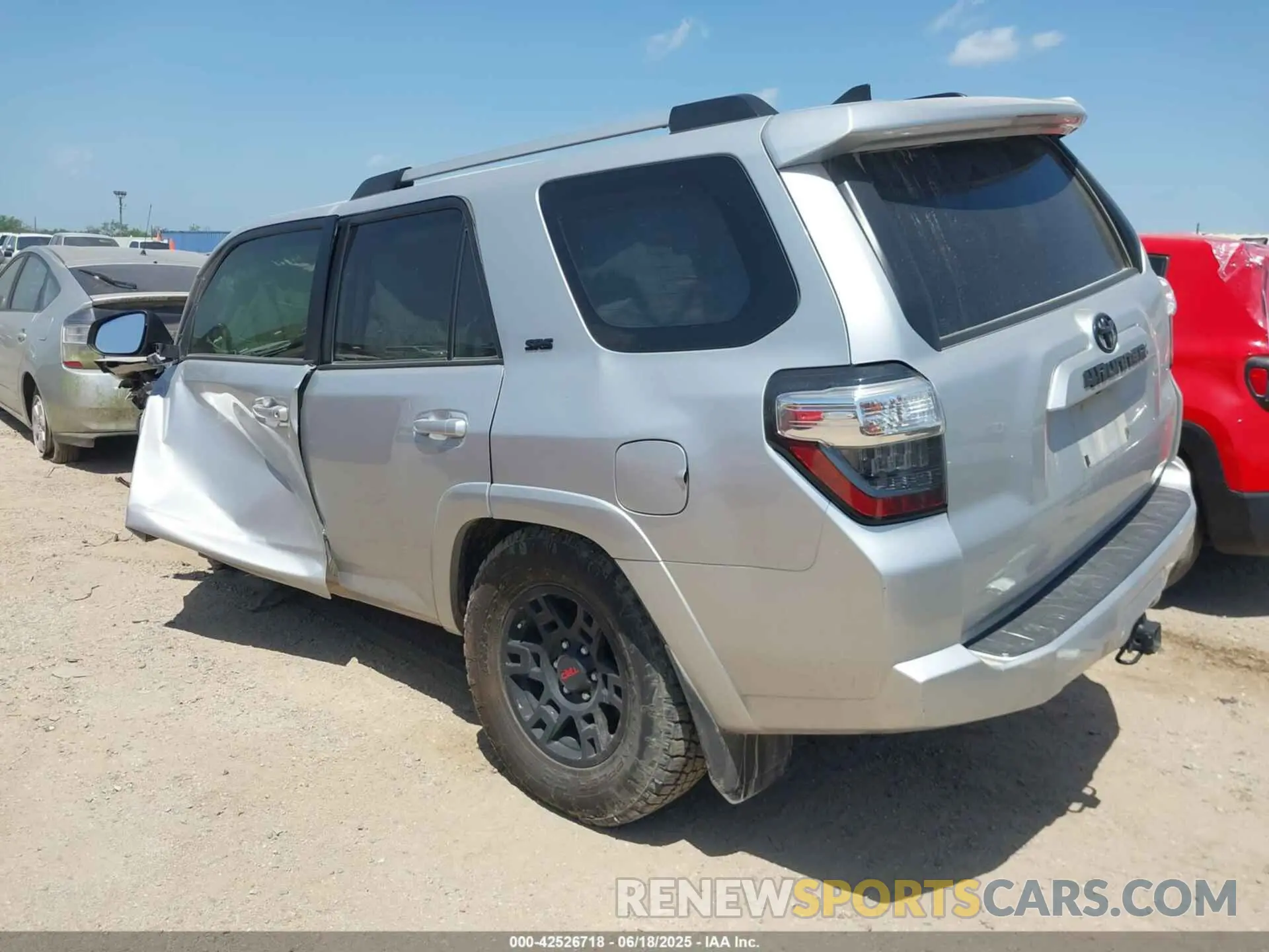 3 fotografías del automóvil dañado JTEZU5JR6L5224902 TOYOTA 4RUNNER 2020
