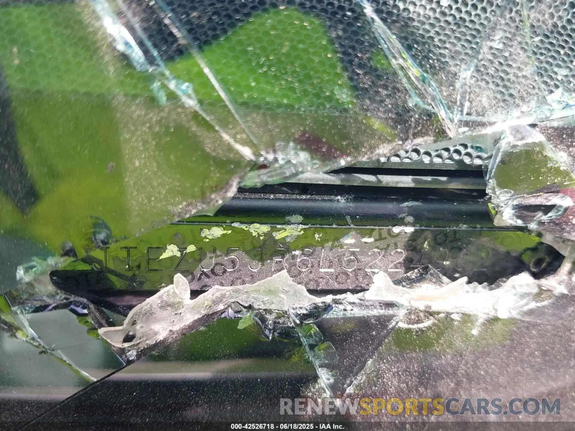 9 fotografías del automóvil dañado JTEZU5JR6L5224902 TOYOTA 4RUNNER 2020