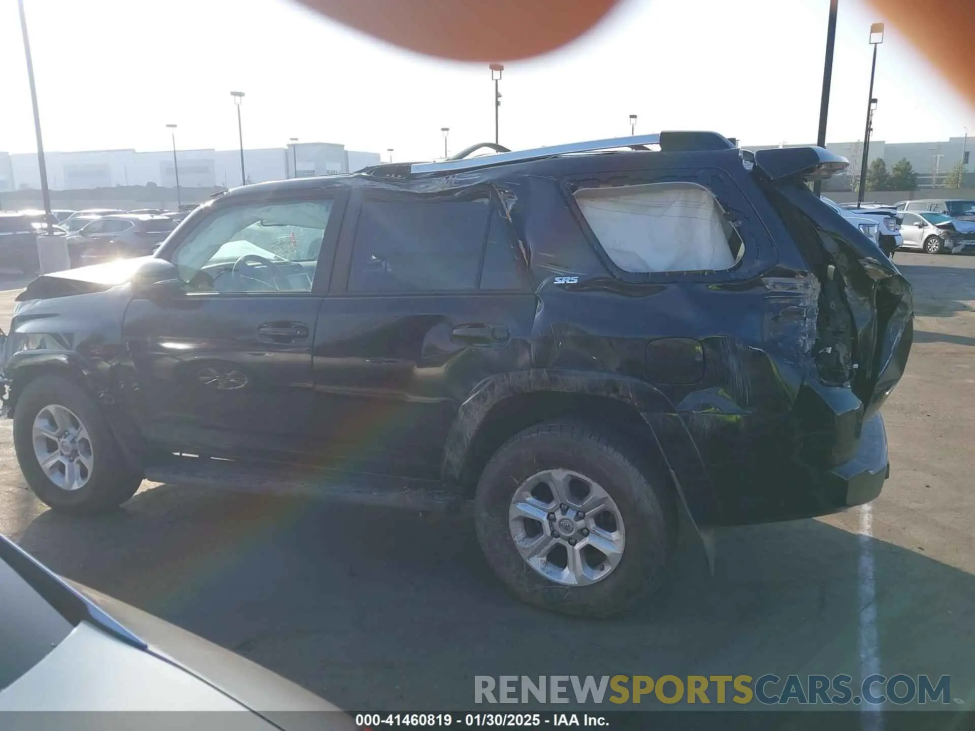 15 fotografías del automóvil dañado JTEZU5JR7L5226612 TOYOTA 4RUNNER 2020
