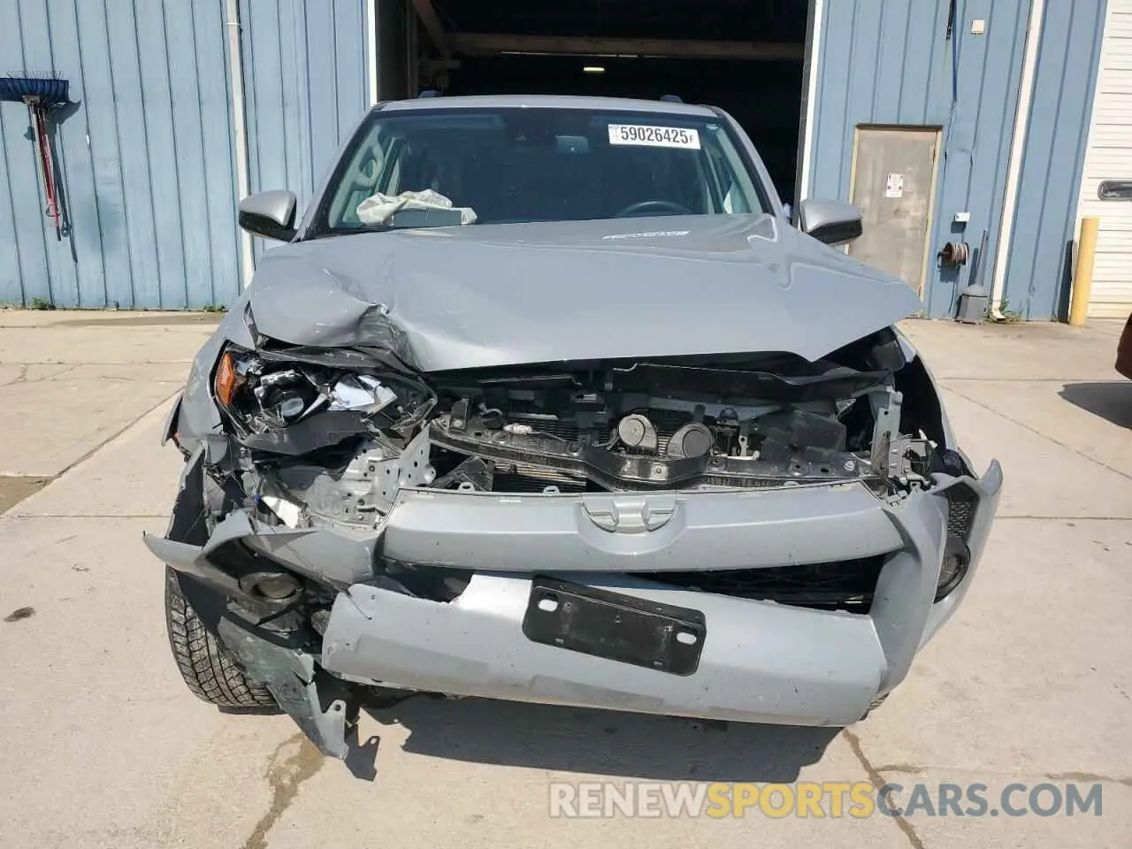 5 fotografías del automóvil dañado JTEBU5JR0M5916561 TOYOTA 4RUNNER 2021