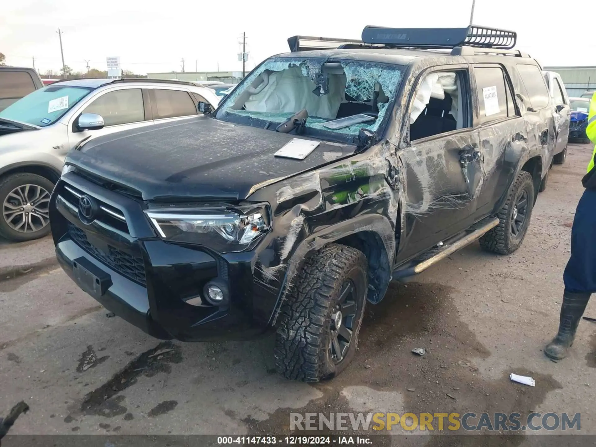 2 fotografías del automóvil dañado JTEBU5JR6M5953971 TOYOTA 4RUNNER 2021