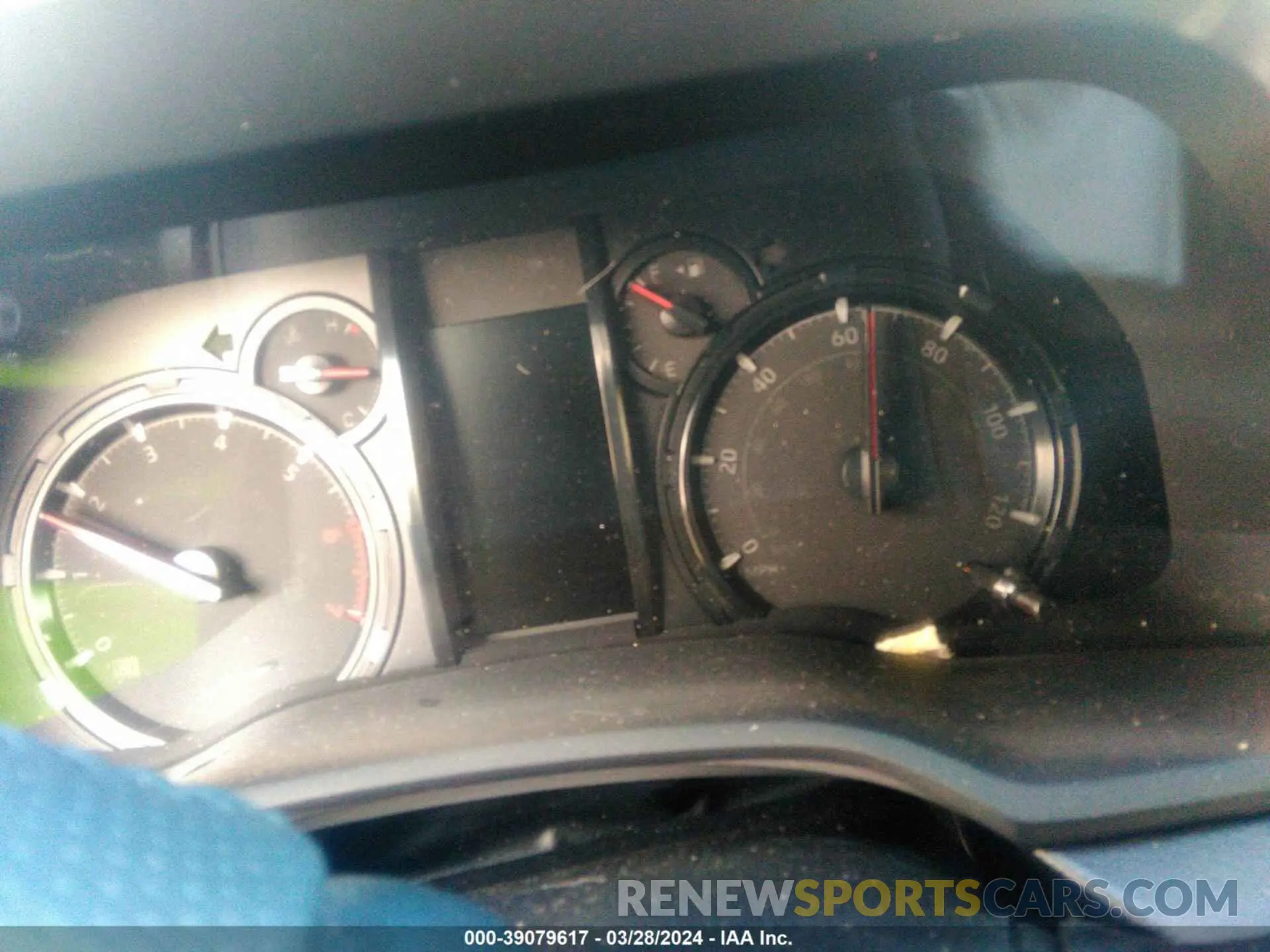 15 fotografías del automóvil dañado JTEBU5JR7M5857766 TOYOTA 4RUNNER 2021