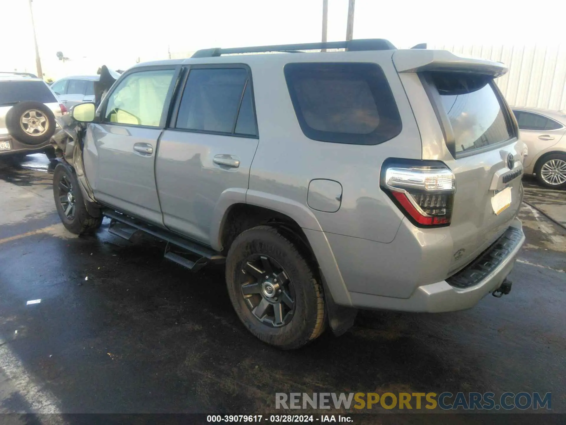 3 fotografías del automóvil dañado JTEBU5JR7M5857766 TOYOTA 4RUNNER 2021