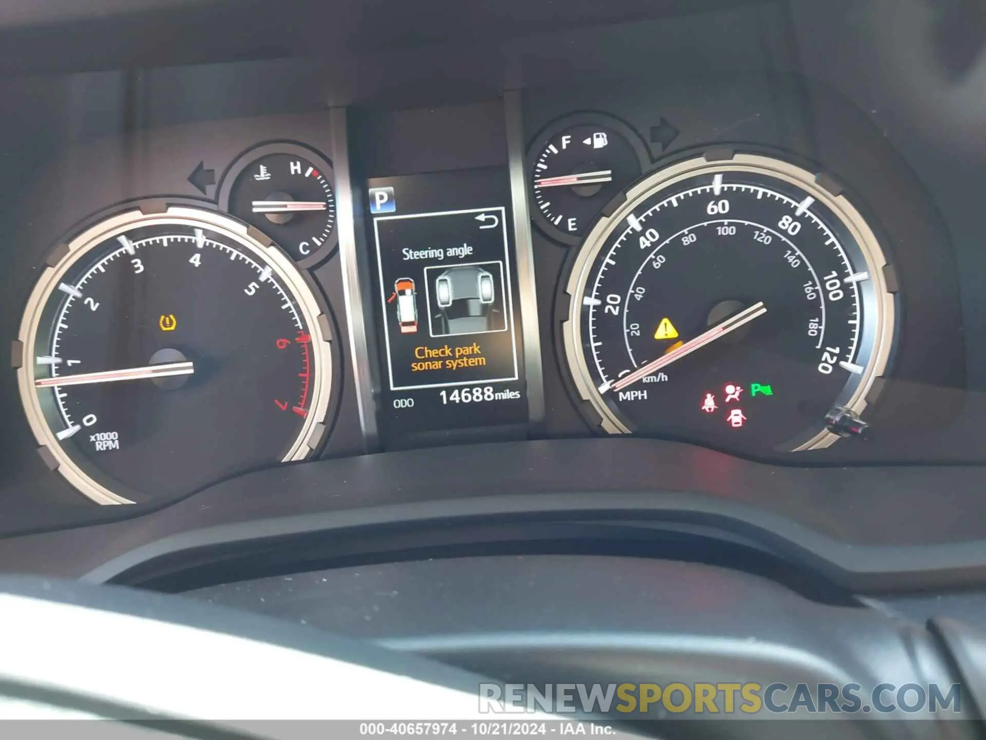 7 fotografías del automóvil dañado JTECU5JR5M5243660 TOYOTA 4RUNNER 2021