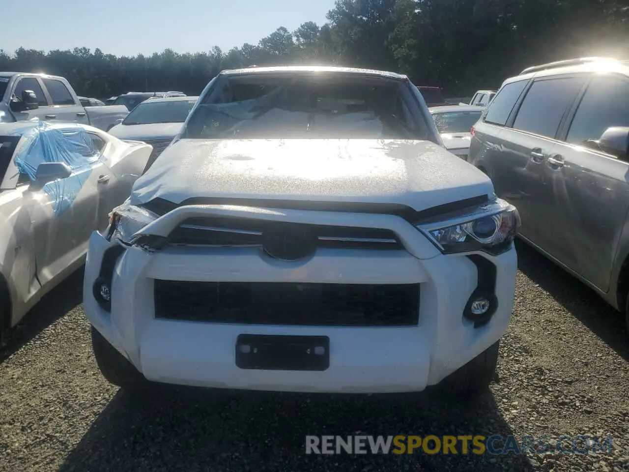 5 fotografías del automóvil dañado JTEEU5JR3M5249370 TOYOTA 4RUNNER 2021