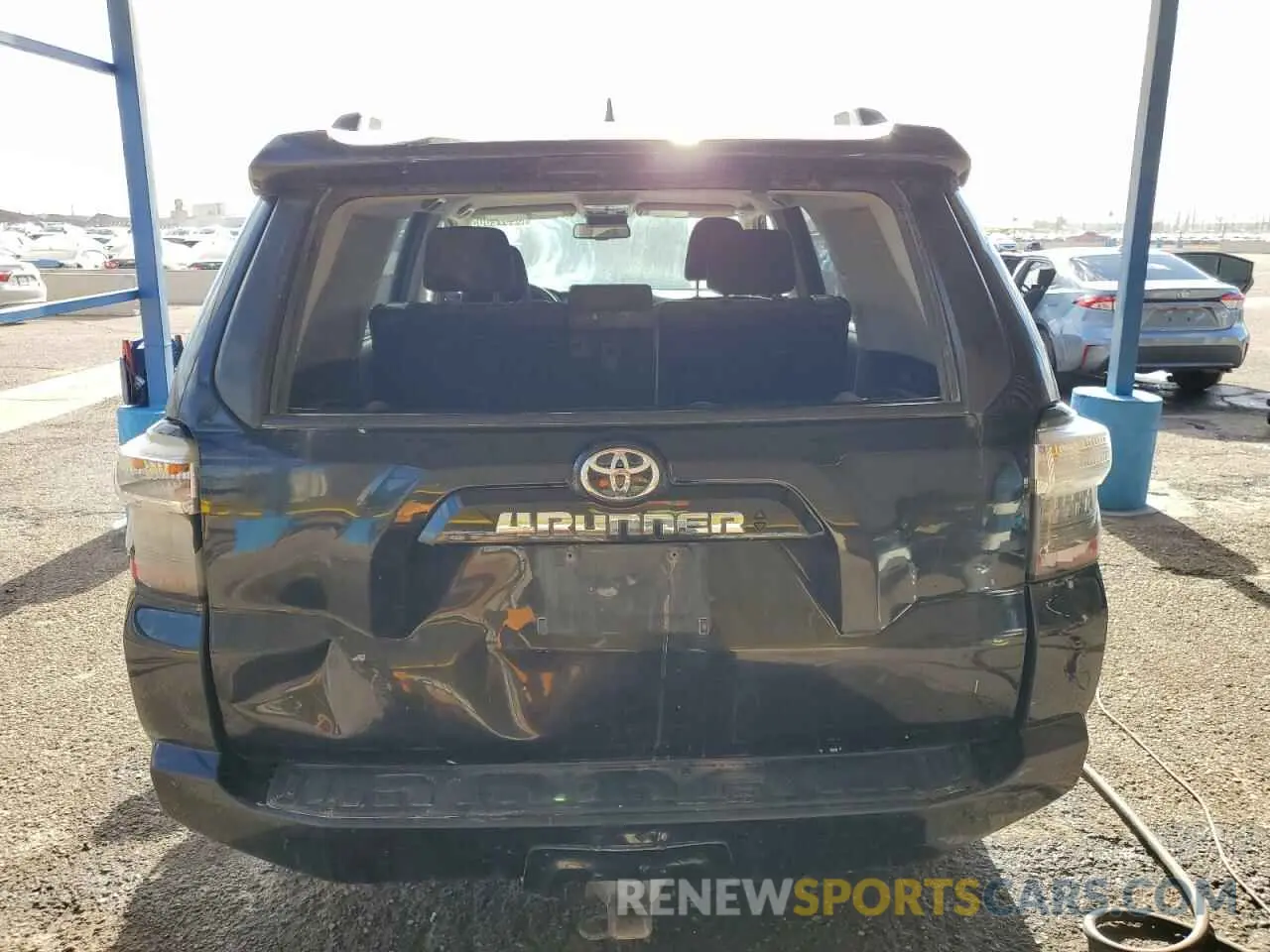 6 fotografías del automóvil dañado JTEEU5JR4M5242640 TOYOTA 4RUNNER 2021