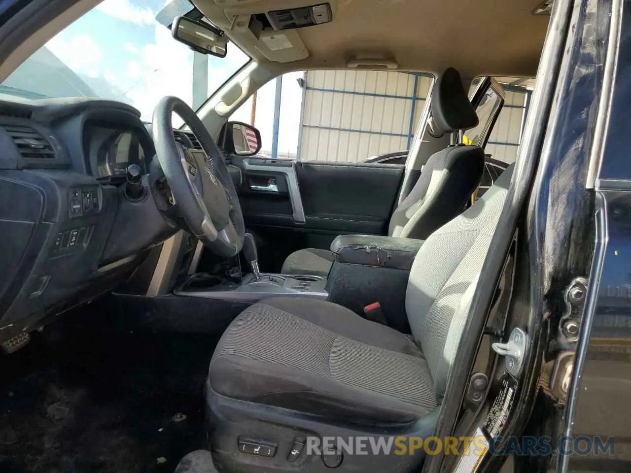 7 fotografías del automóvil dañado JTEEU5JR4M5242640 TOYOTA 4RUNNER 2021