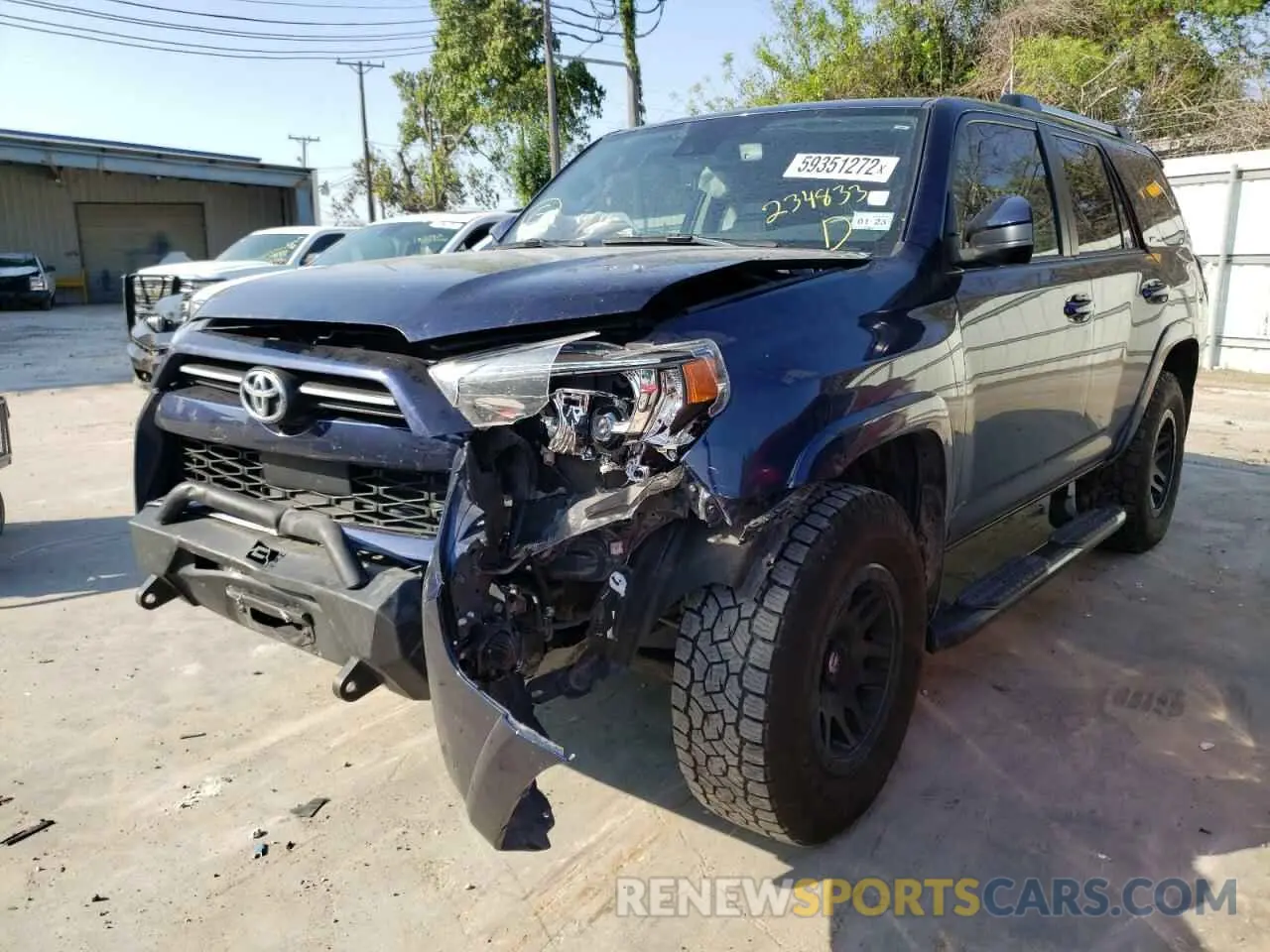 2 fotografías del automóvil dañado JTEEU5JR8M5234833 TOYOTA 4RUNNER 2021