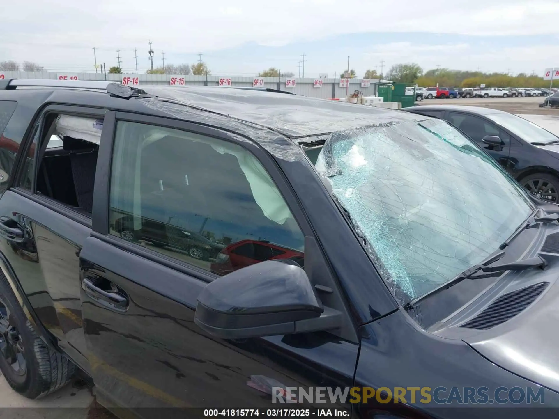 13 fotografías del automóvil dañado JTEEU5JR8M5235982 TOYOTA 4RUNNER 2021
