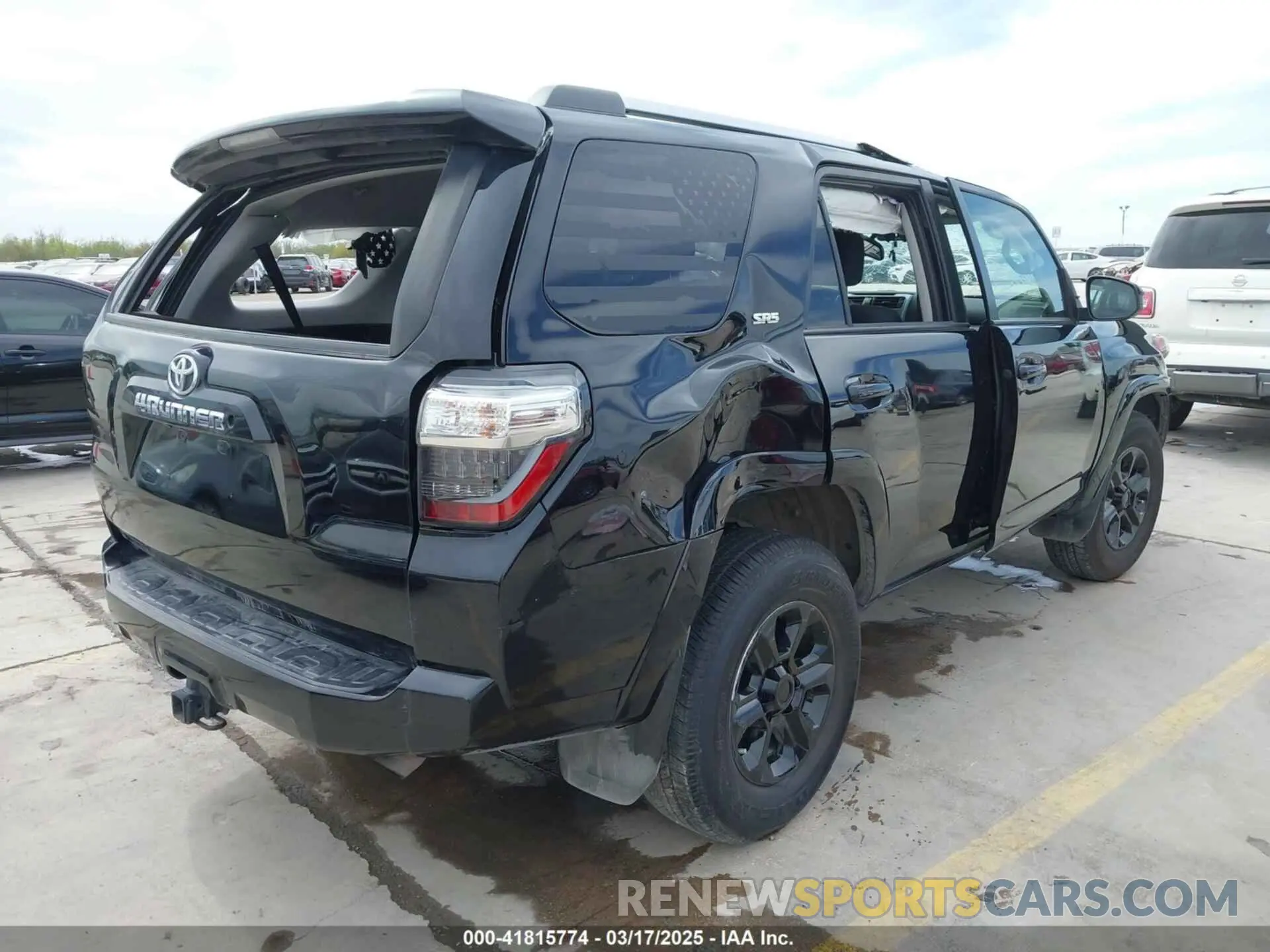4 fotografías del automóvil dañado JTEEU5JR8M5235982 TOYOTA 4RUNNER 2021