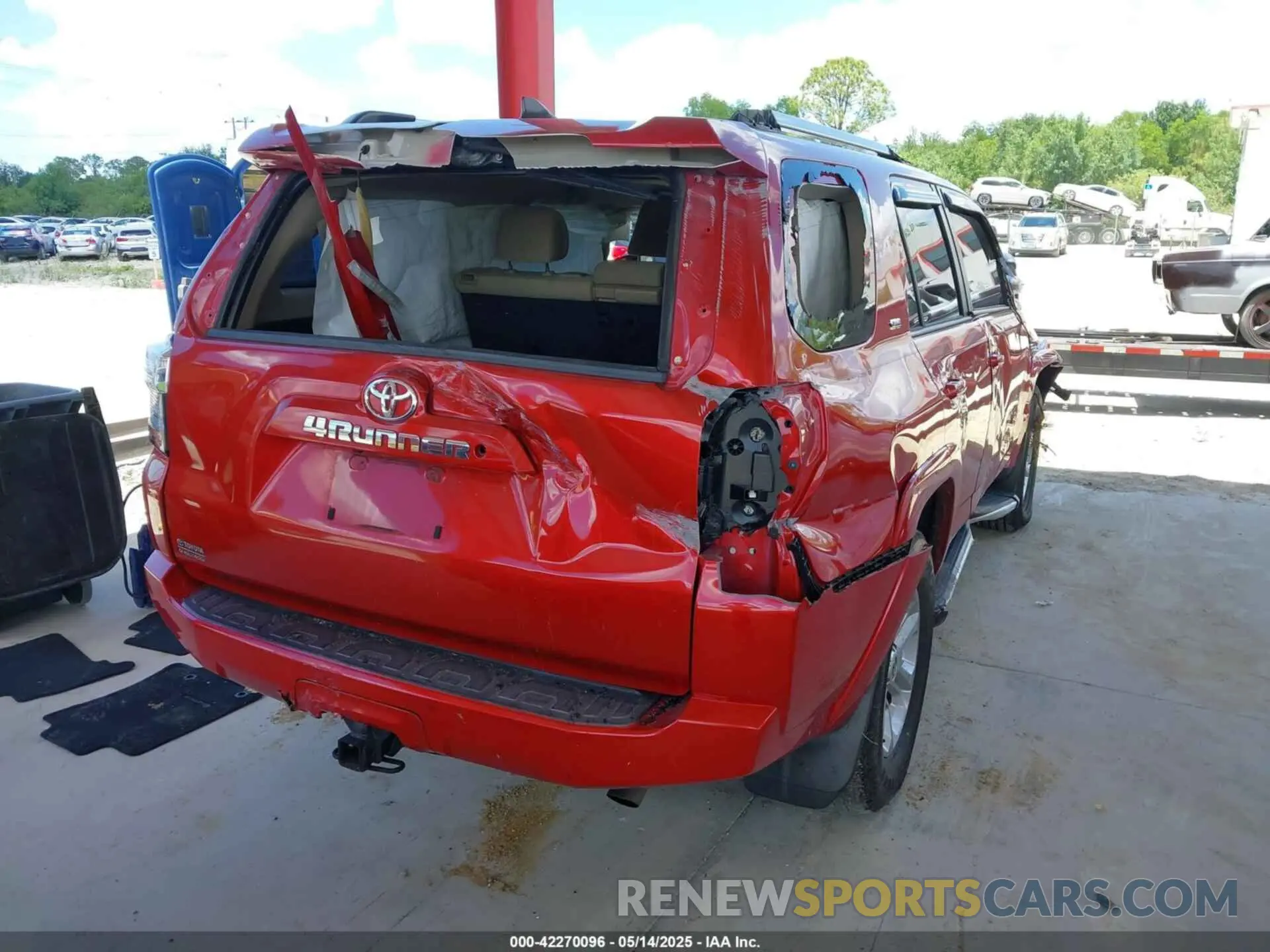 4 fotografías del automóvil dañado JTEEU5JR9M5232380 TOYOTA 4RUNNER 2021