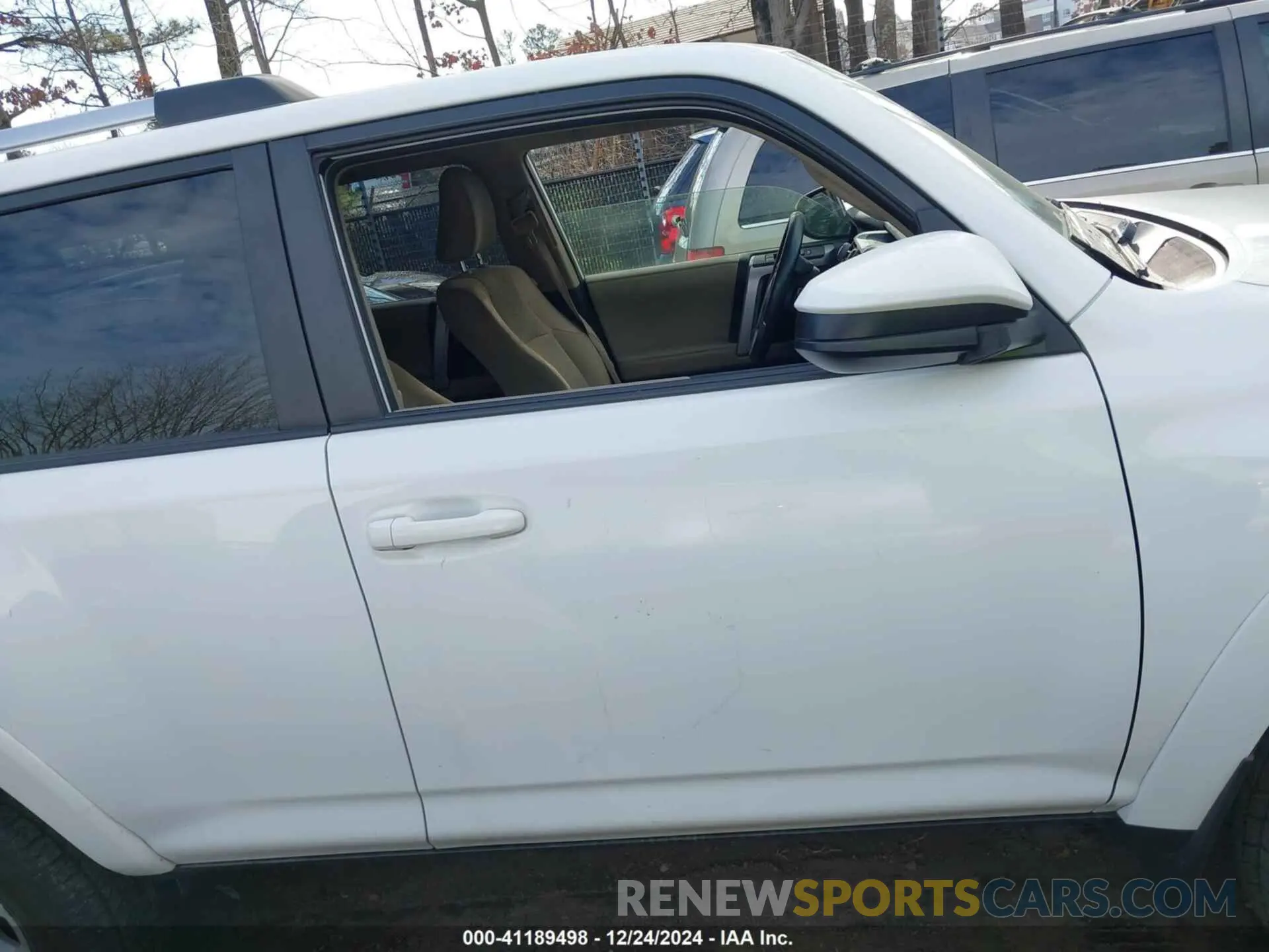 13 fotografías del automóvil dañado JTEEU5JR9M5238986 TOYOTA 4RUNNER 2021